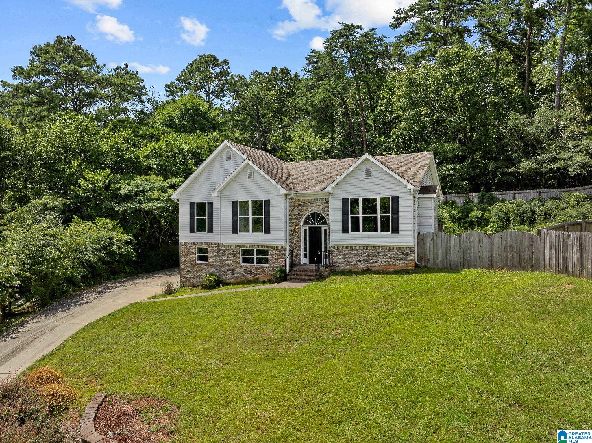 Photo 1 of 33 — 1163 CAMERON COVE CIRCLE, LEEDS, AL 35094