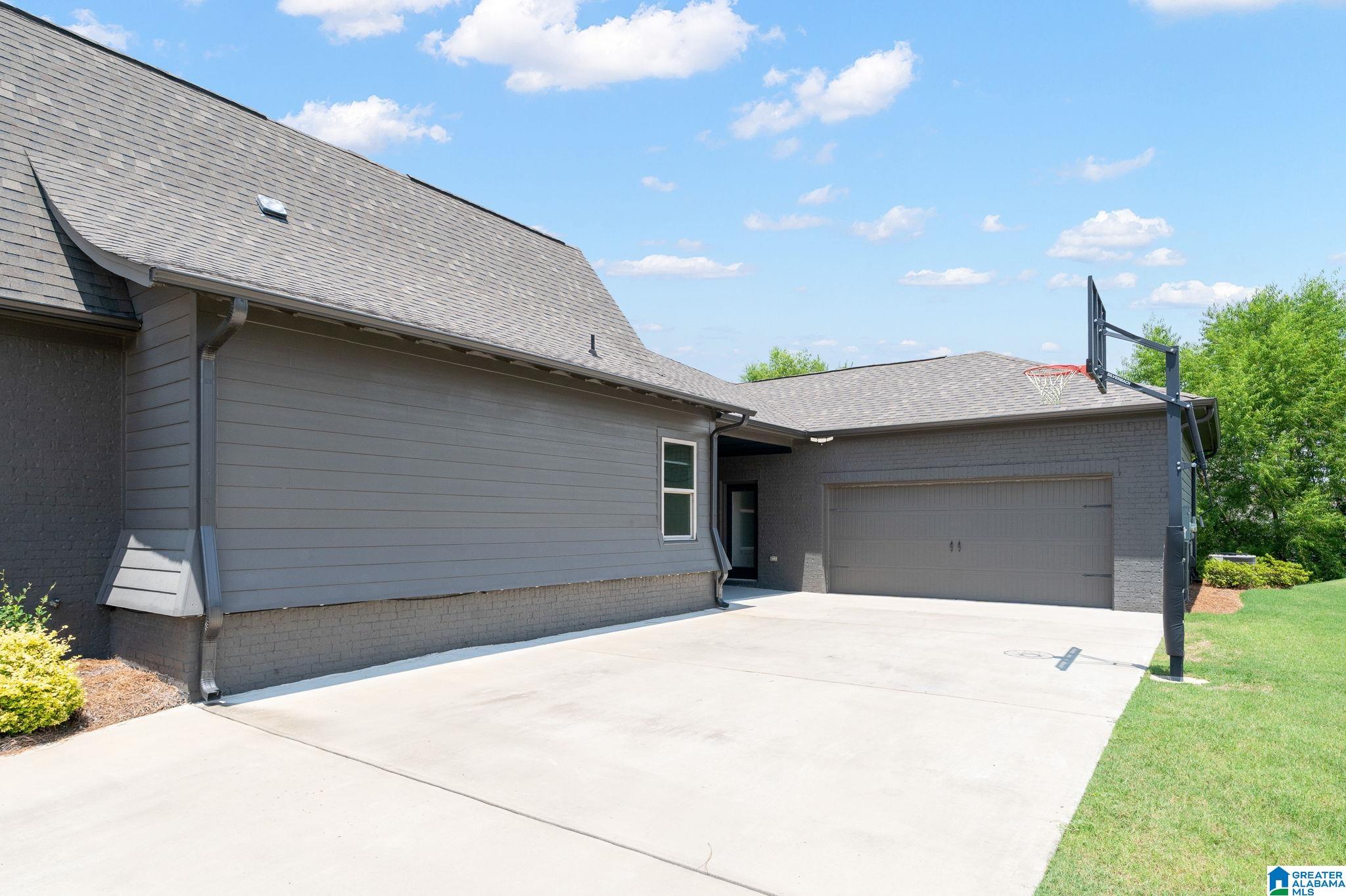841 GRIFFIN PARK VIEW
