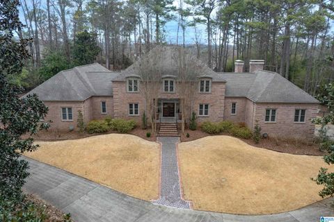 740 SUSSEX DRIVE VESTAVIA HILLS AL 35226