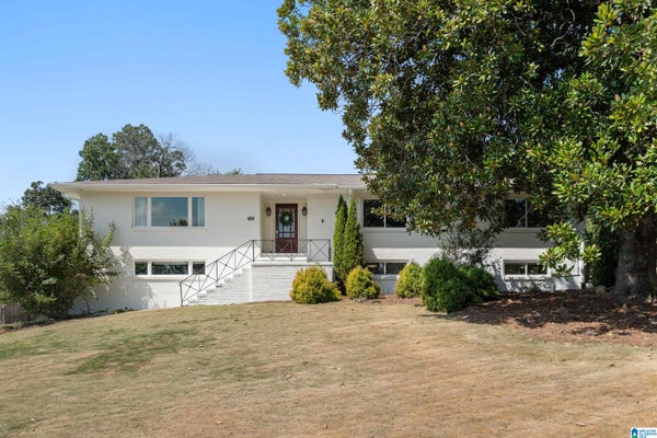 728 ROCKBRIDGE RD, VESTAVIA HILLS, AL 35216 - Image 569217d1de74577fc598627d3fd00a3b/523353994