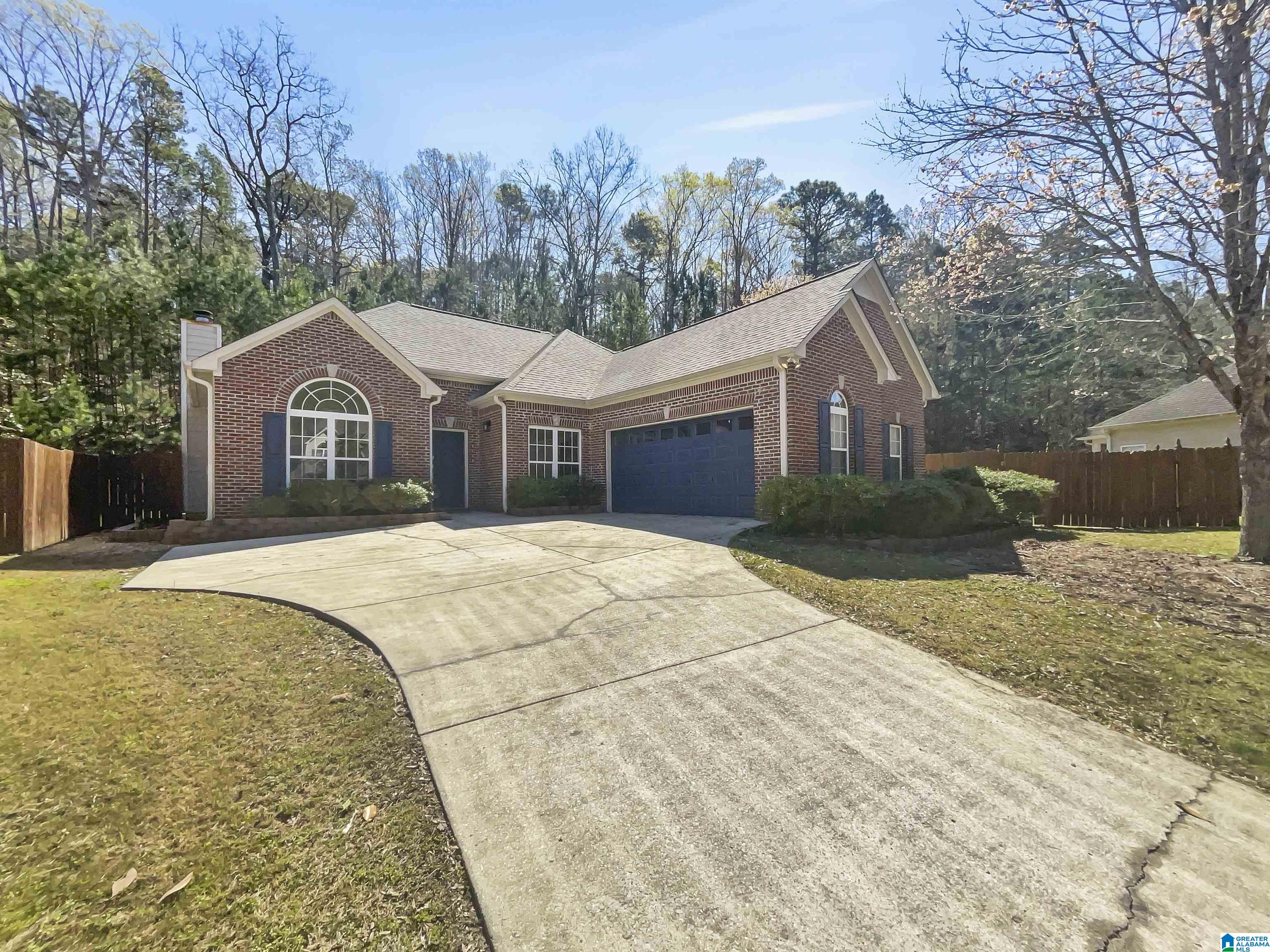 Photo 1 of 20 — 197 COVE LANE, PELHAM, AL 35124