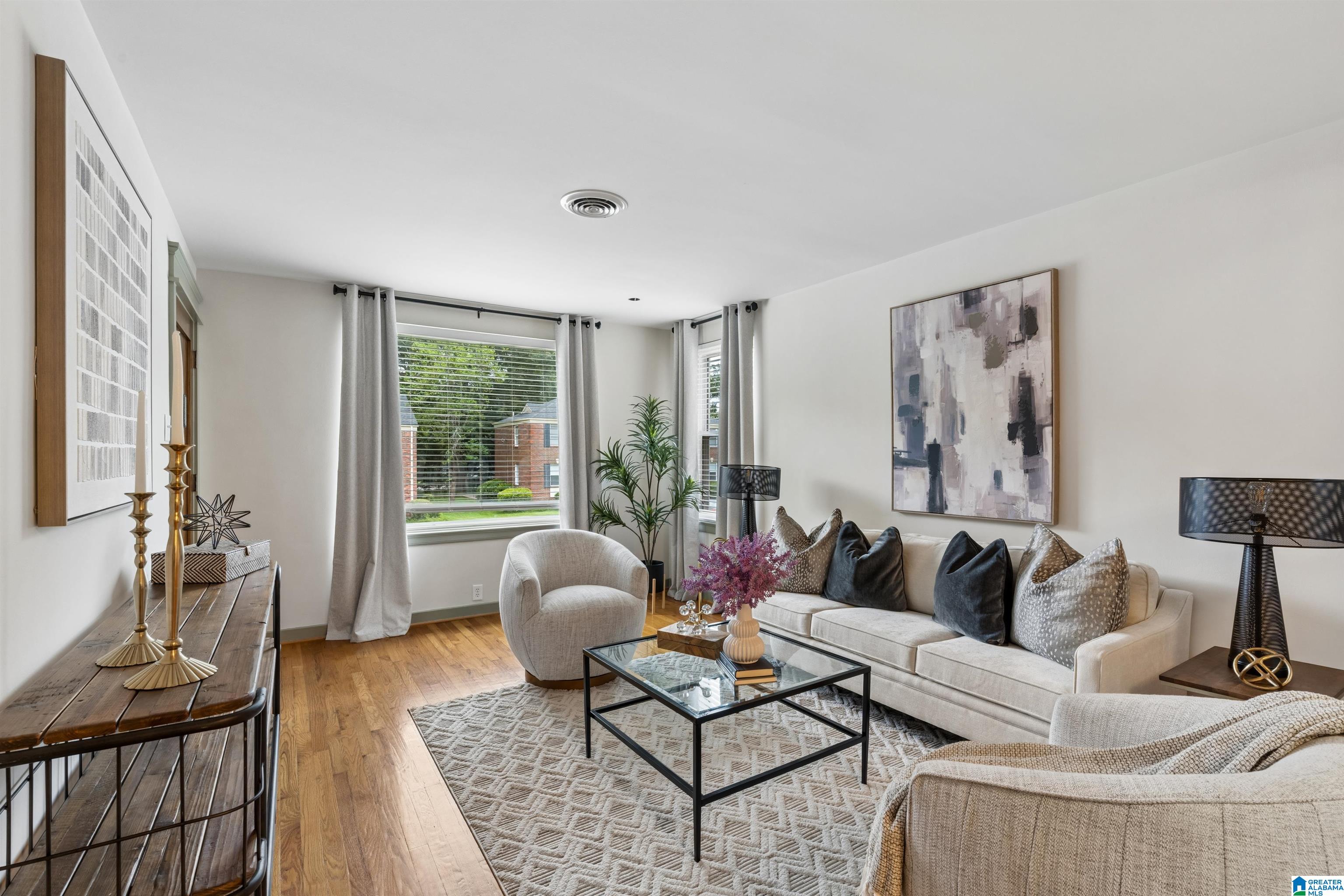 Photo 1 of 28 — 2503 MOUNTAIN BROOK CIRCLE Unit C, MOUNTAIN BROOK, AL 35223