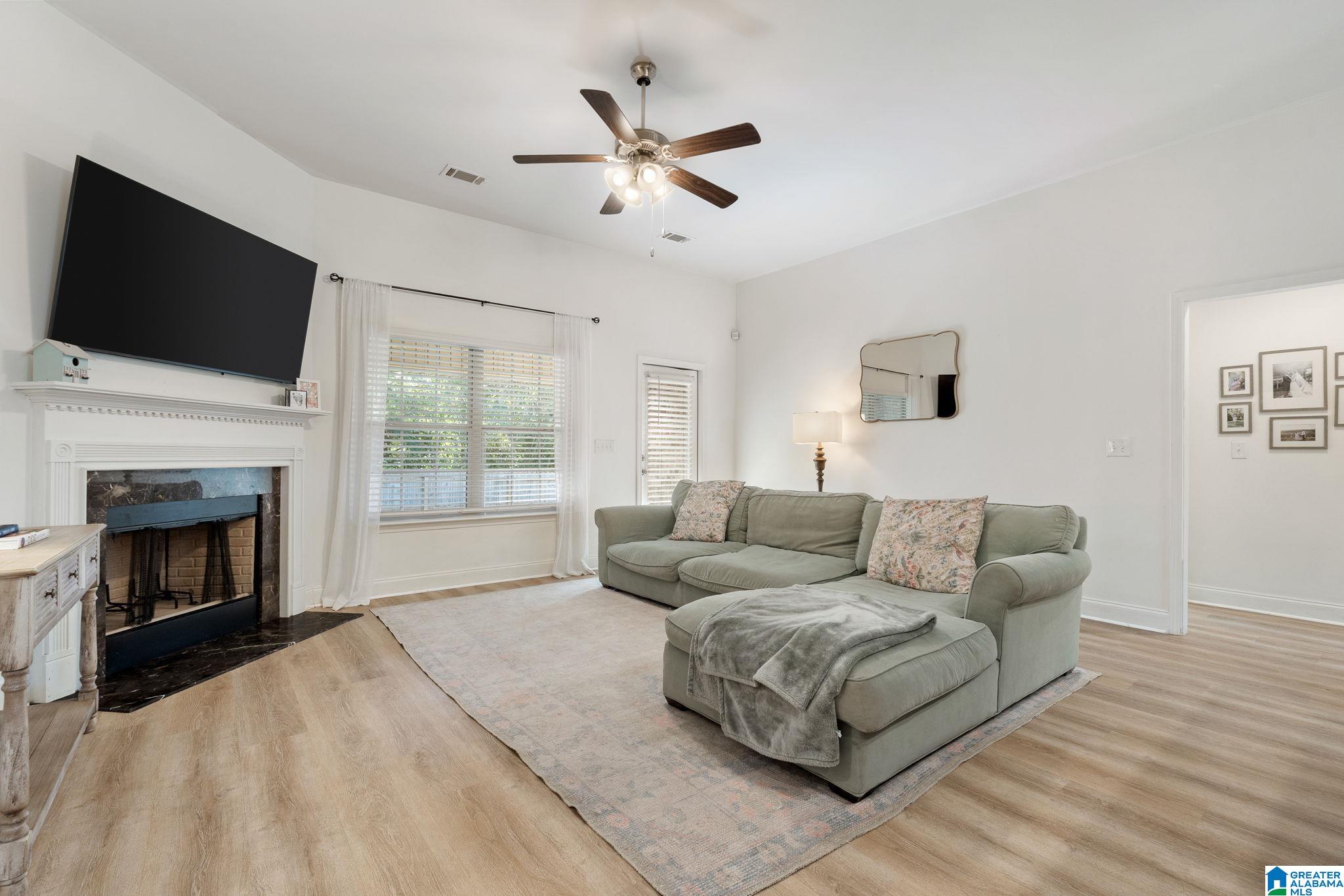 1029 BROOKHAVEN DRIVE