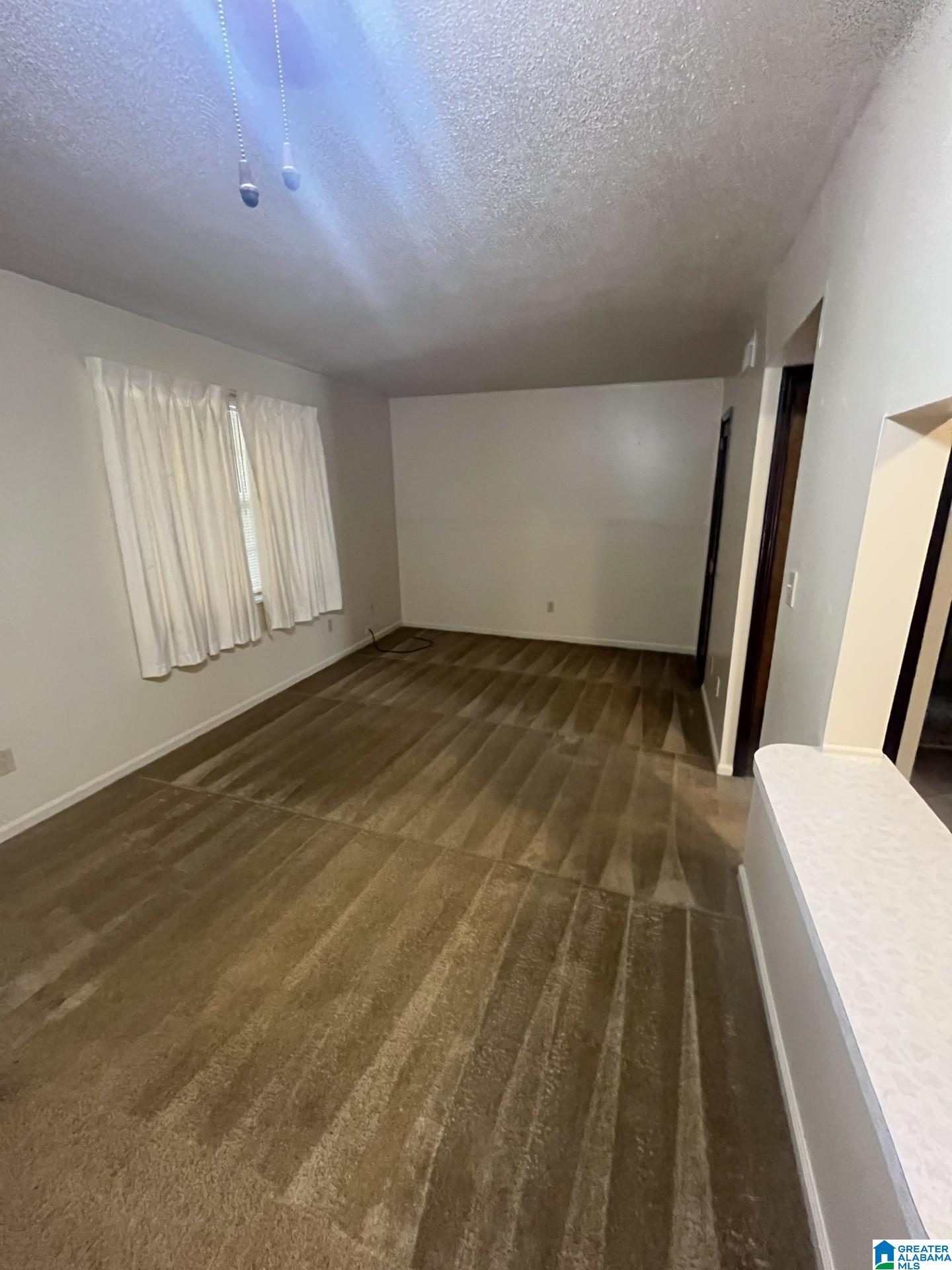 2613 S 11TH AVENUE S