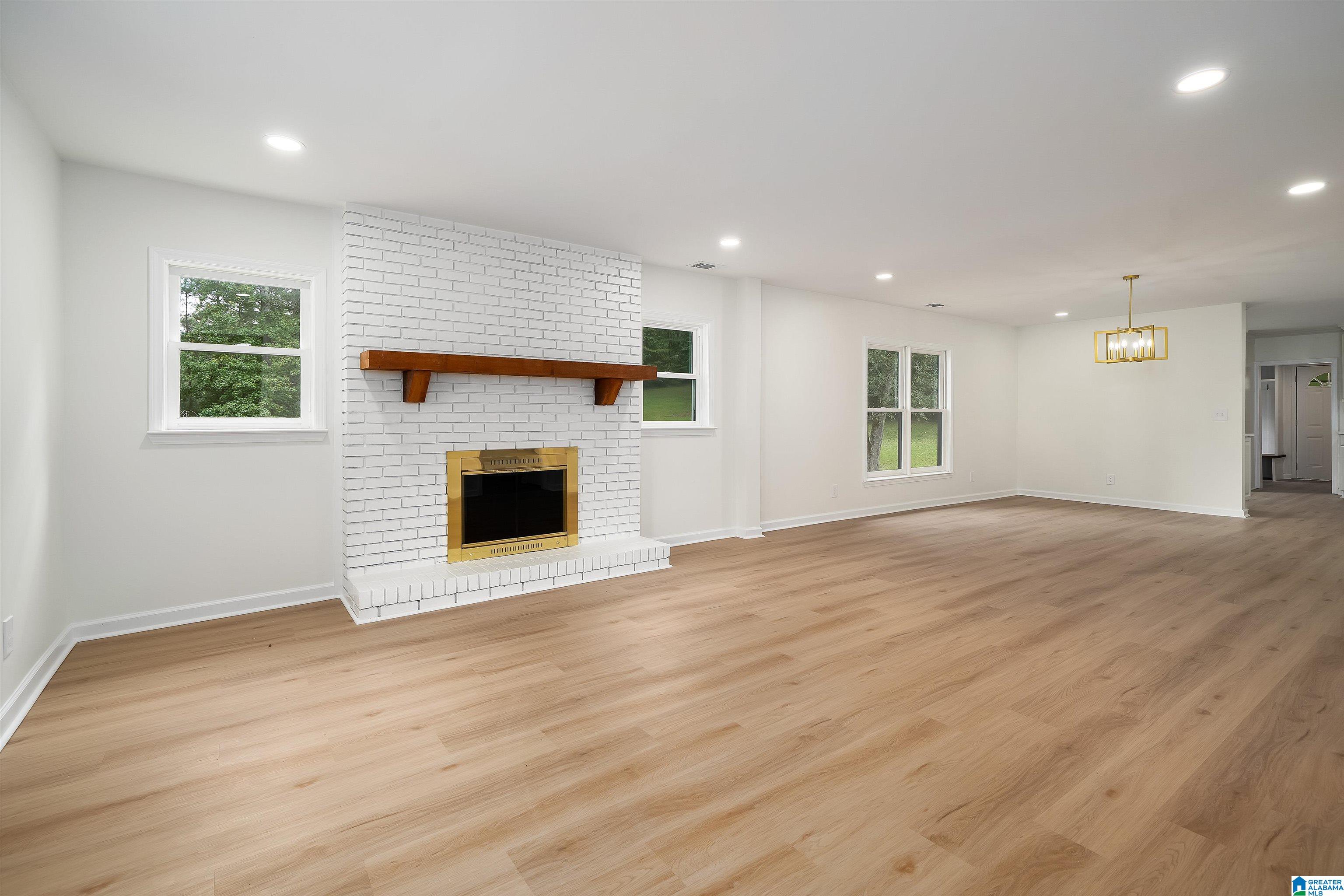 2701 EASTERN VALLEY ROAD