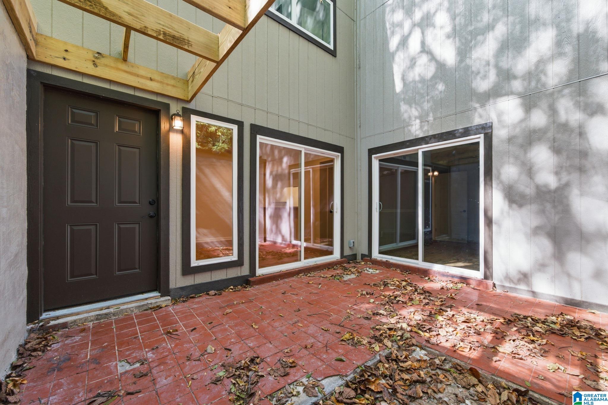 3350 ALTAMONT ROAD F3