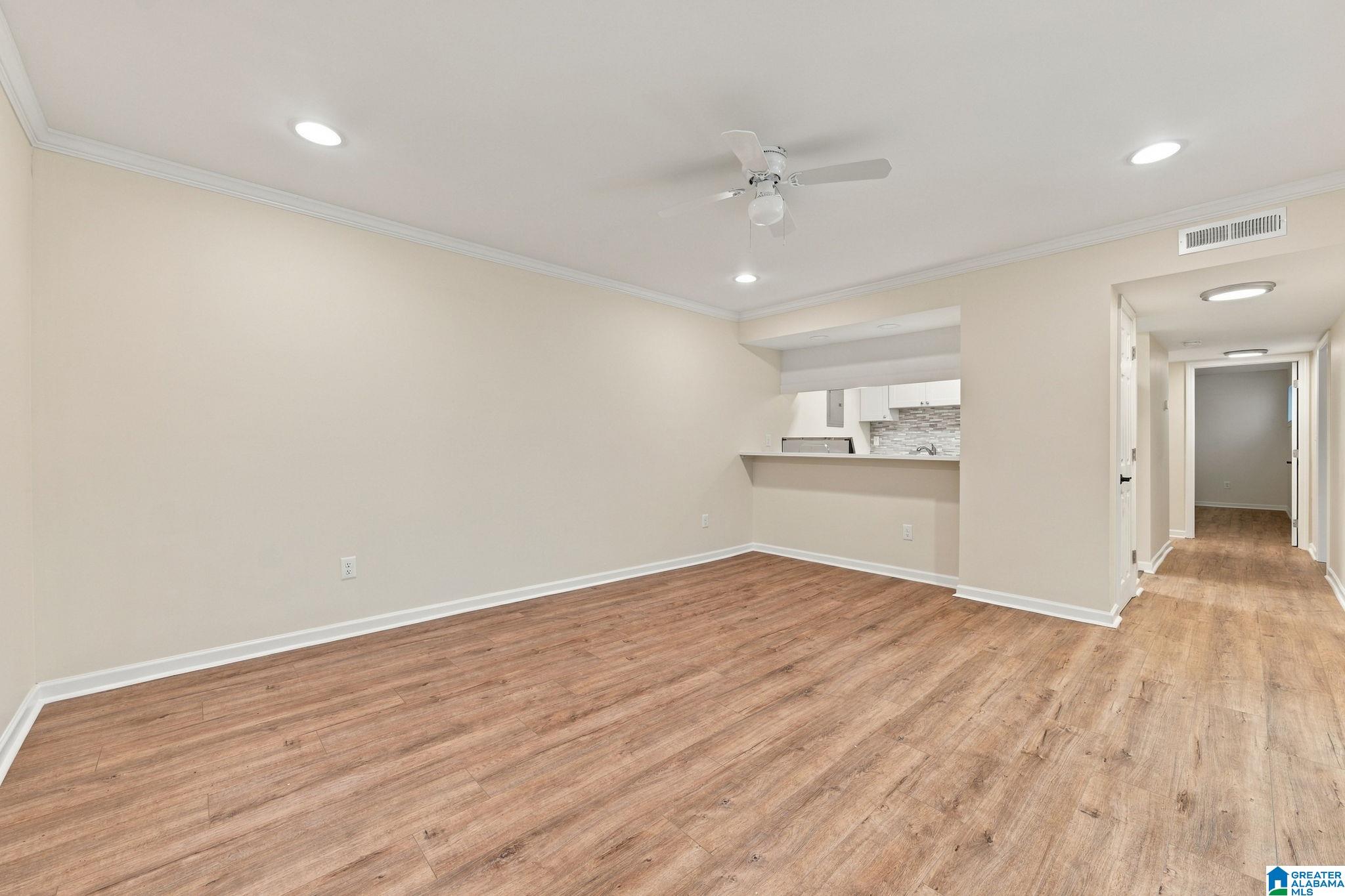 3350 ALTAMONT ROAD F3