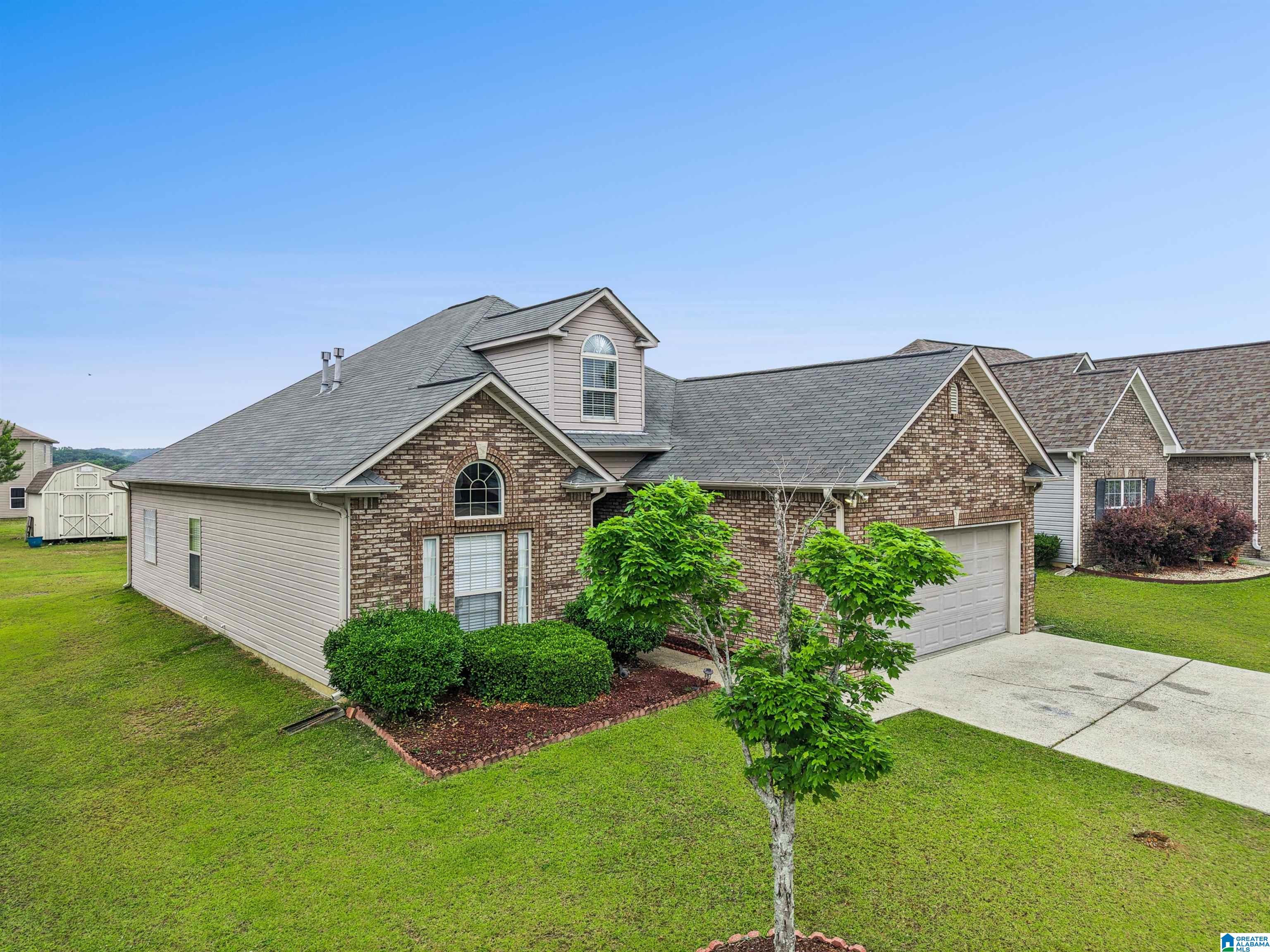 475 OAK LEAF CIRCLE