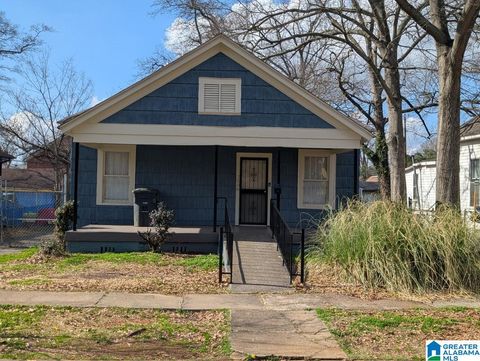 Photo of 7506 1st Avenue S, BIRMINGHAM, AL 35206 (MLS # 21448831)