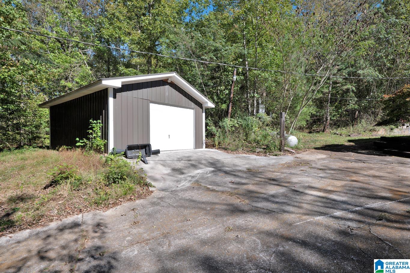 1366 RED VALLEY ROAD