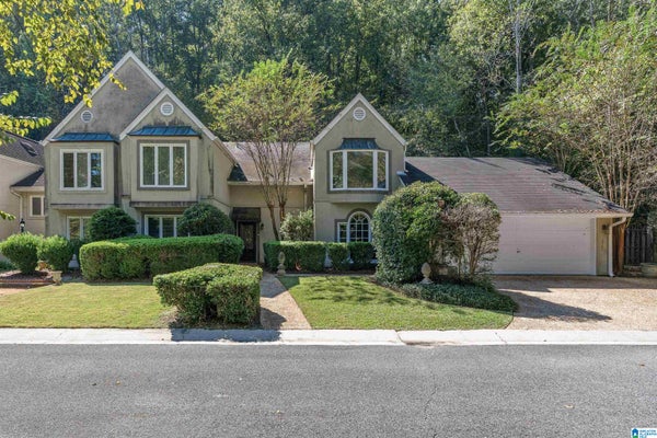 3272 SHALLOWFORD CIR, VESTAVIA HILLS, AL 35216 - Image 58859d021f41f0f756500a81b4f99215/683298897