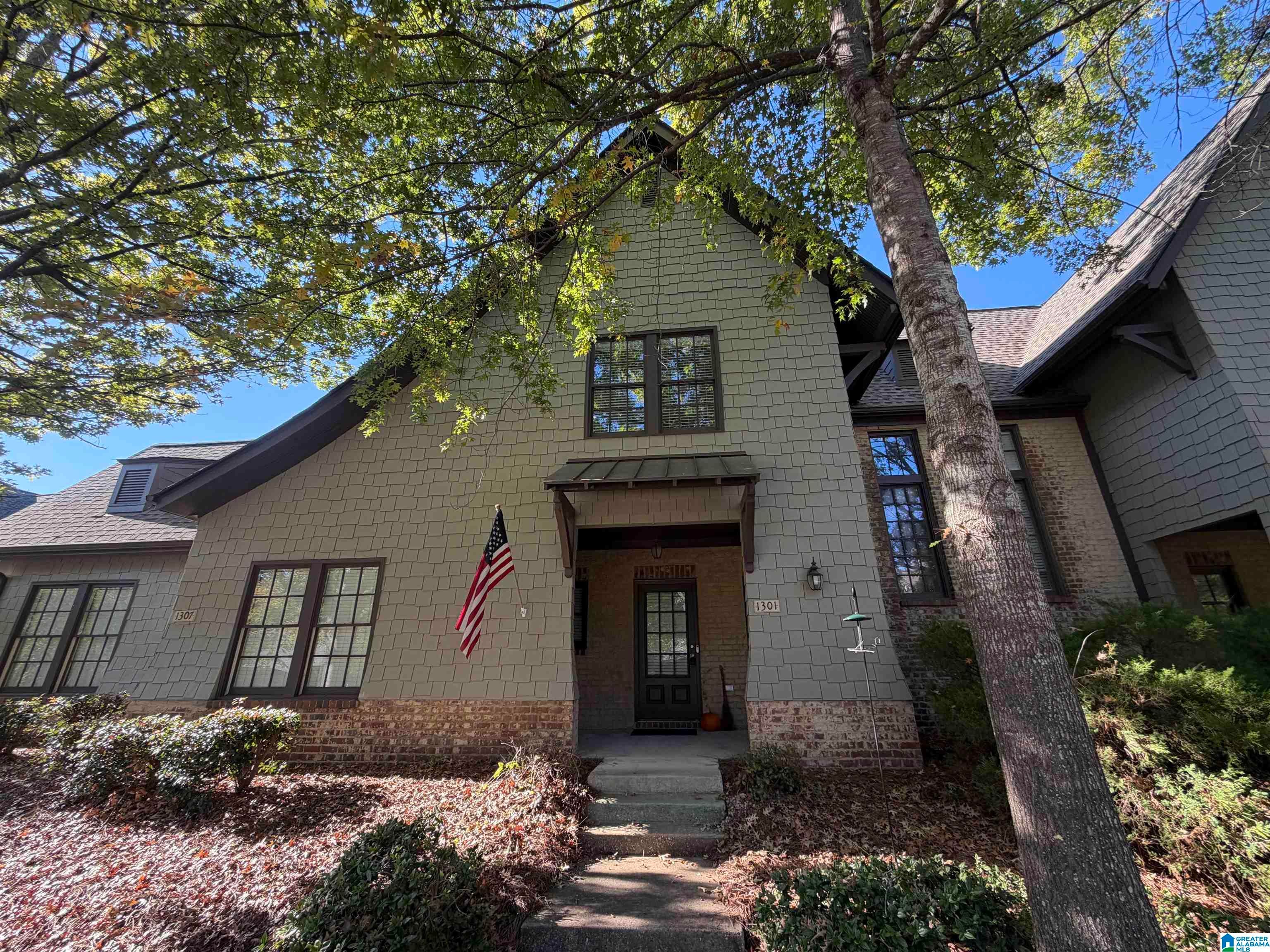 1301 INVERNESS COVE DRIVE