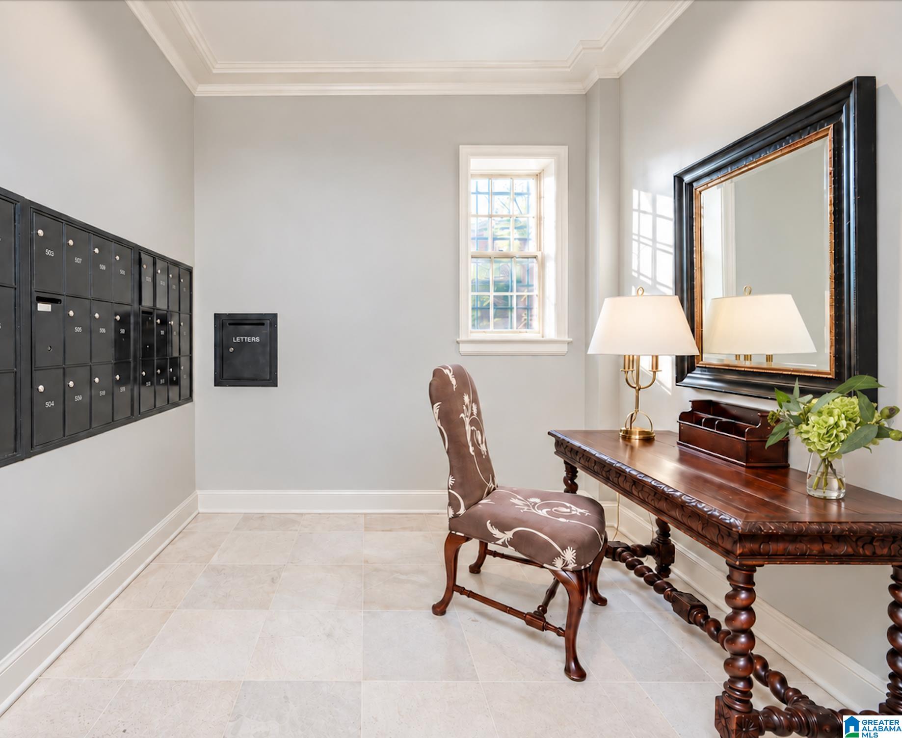 526 OLDE ENGLISH LANE 526
