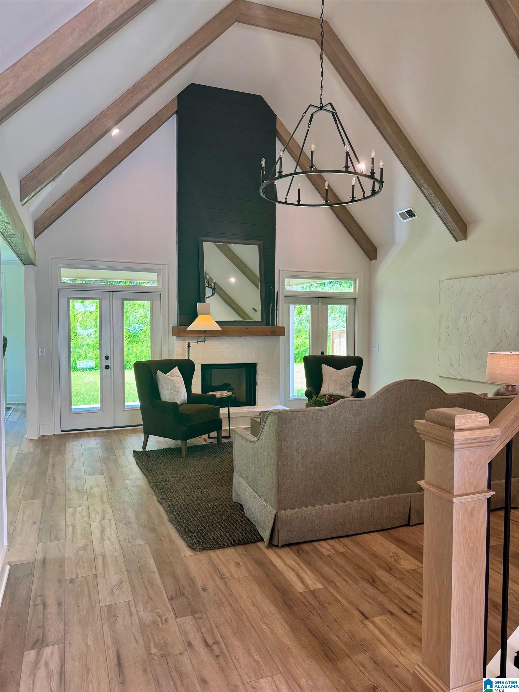 2489 MURPHY PASS