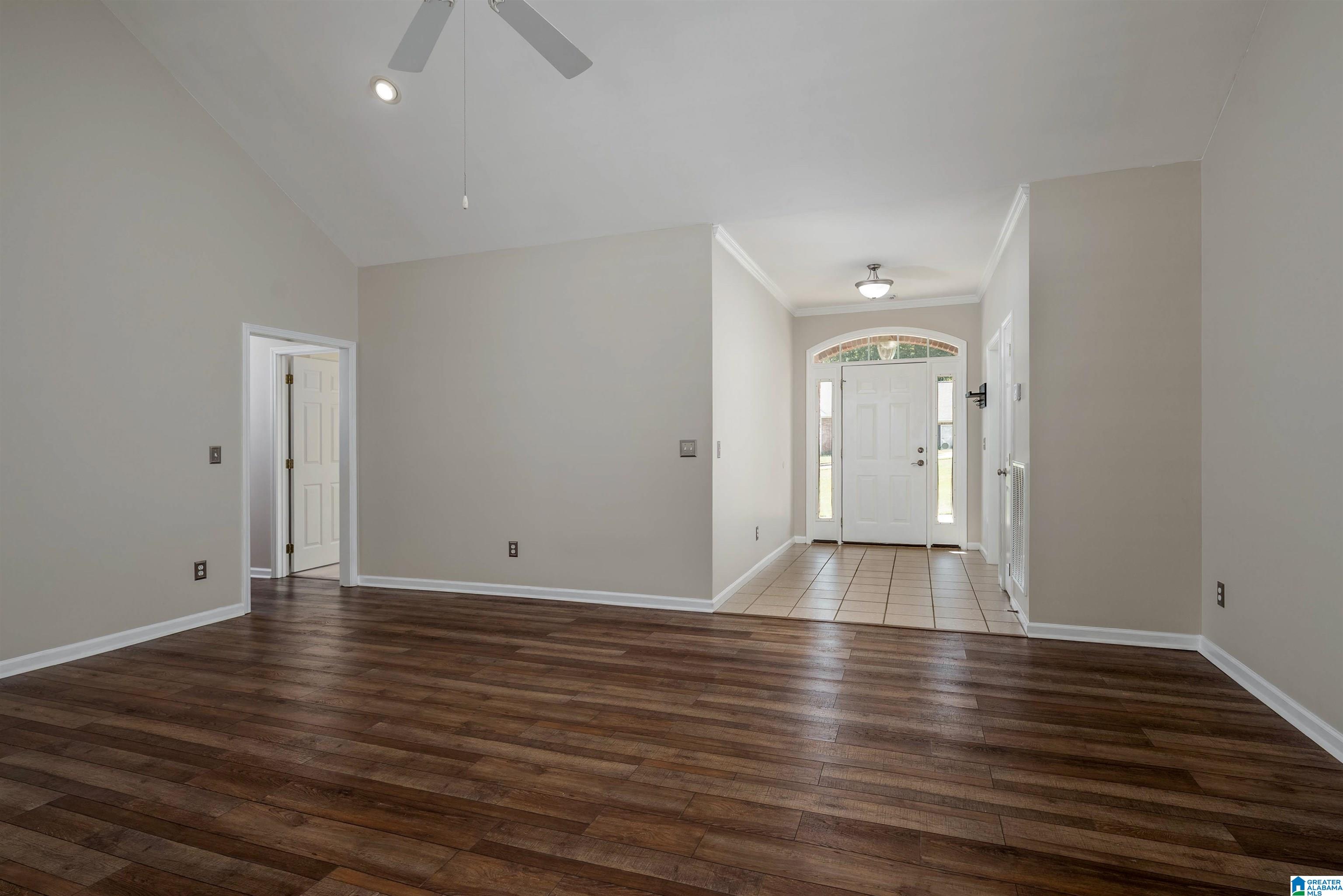 8304 MEADOWLAKE DRIVE W