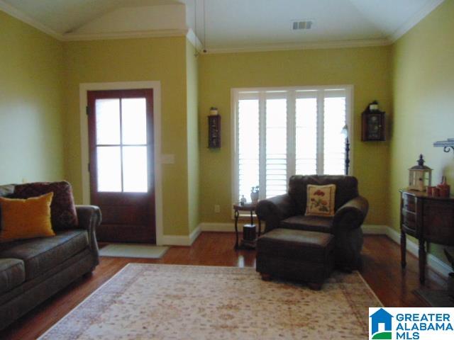 1117 WEYBRIDGE ROAD