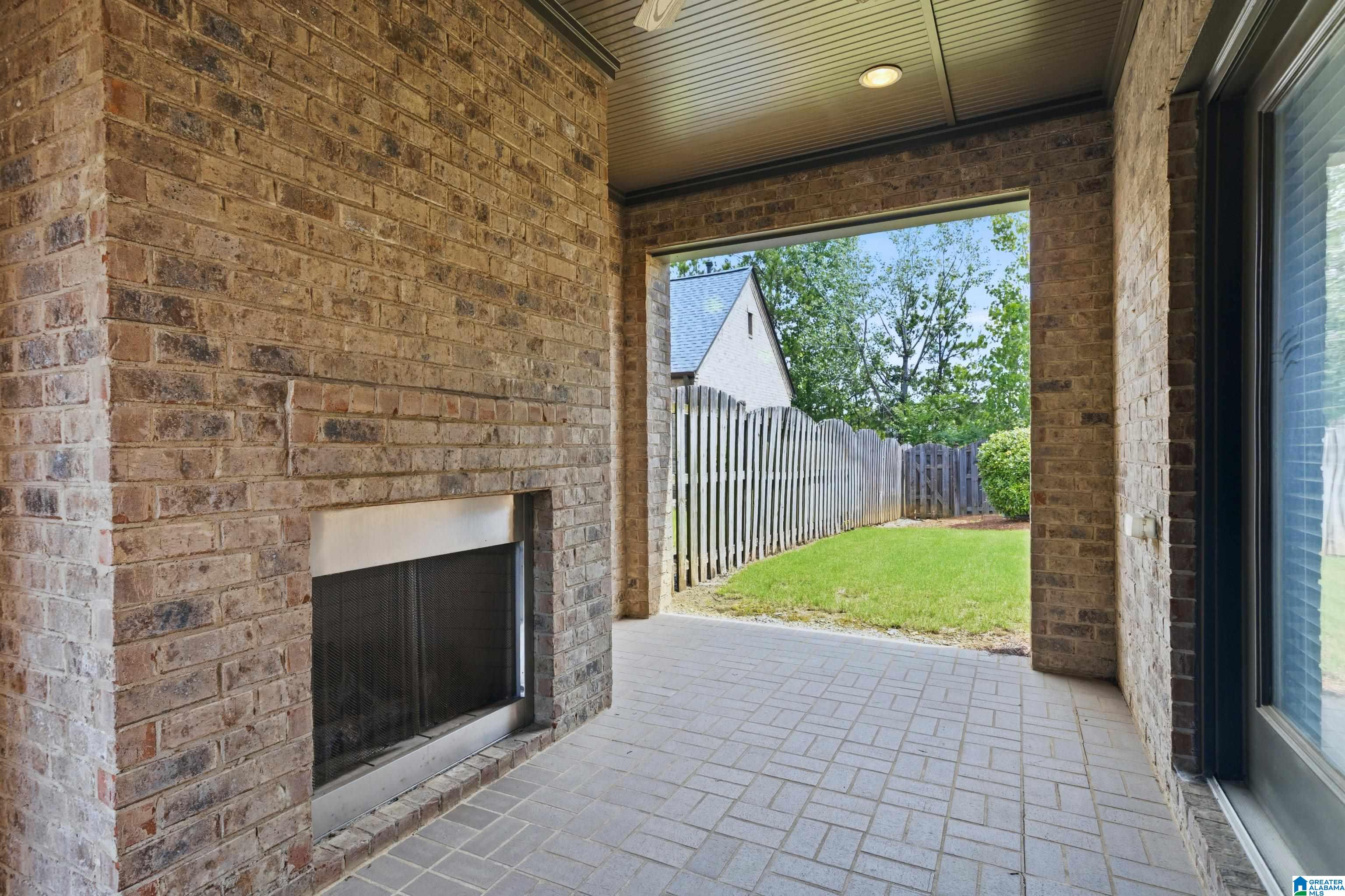3756 VILLAGE CENTER WAY
