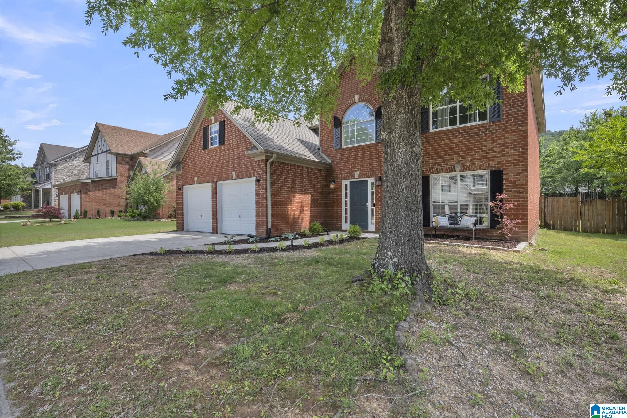 565 FOREST LAKES DRIVE