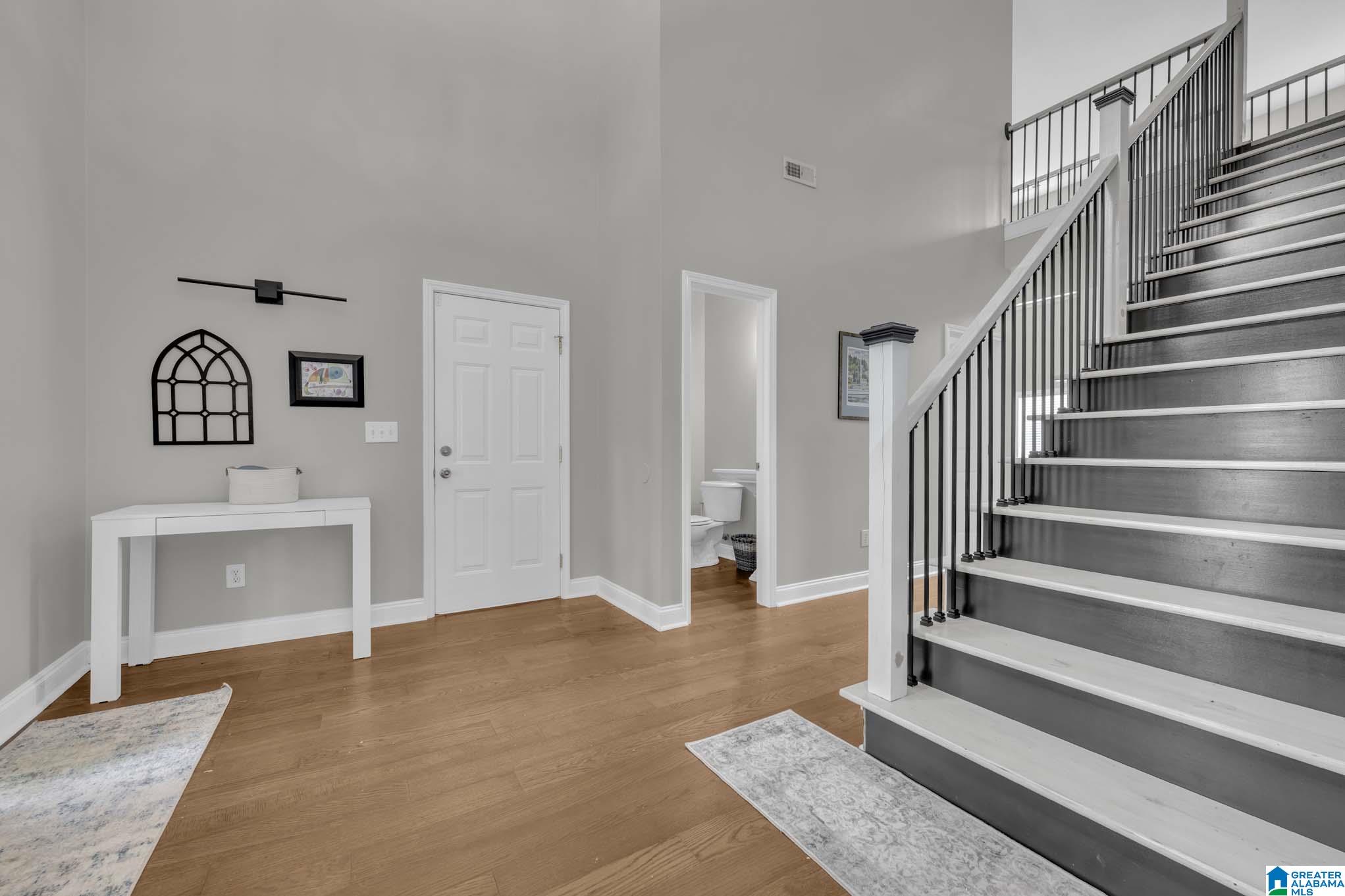 565 FOREST LAKES DRIVE