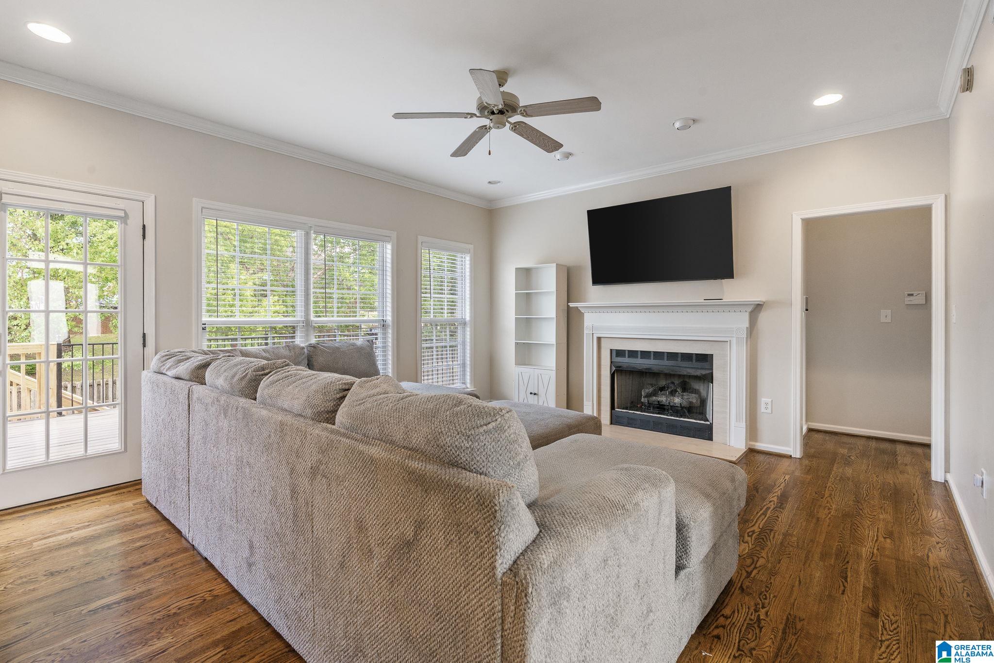 3386 CHAPEL HILLS PARKWAY