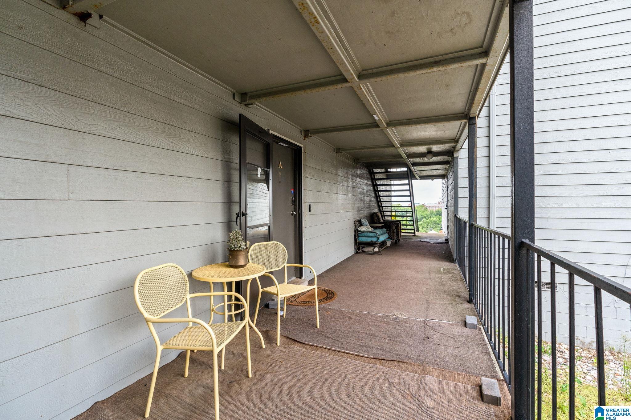 1909 16TH AVENUE S A