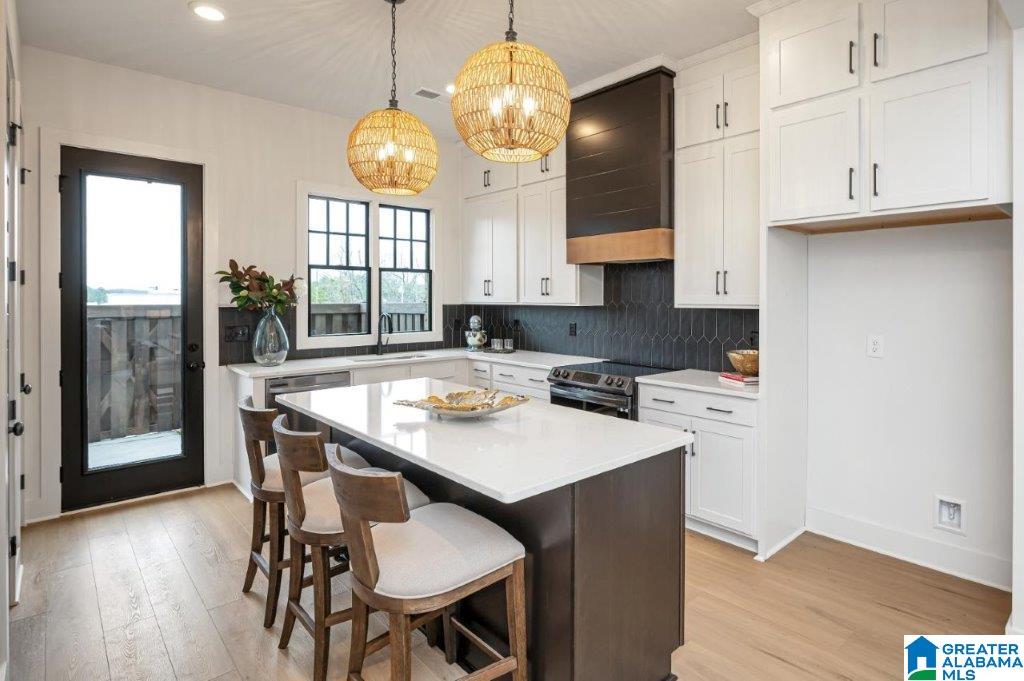 1706 MEERSTONE LANE 5562