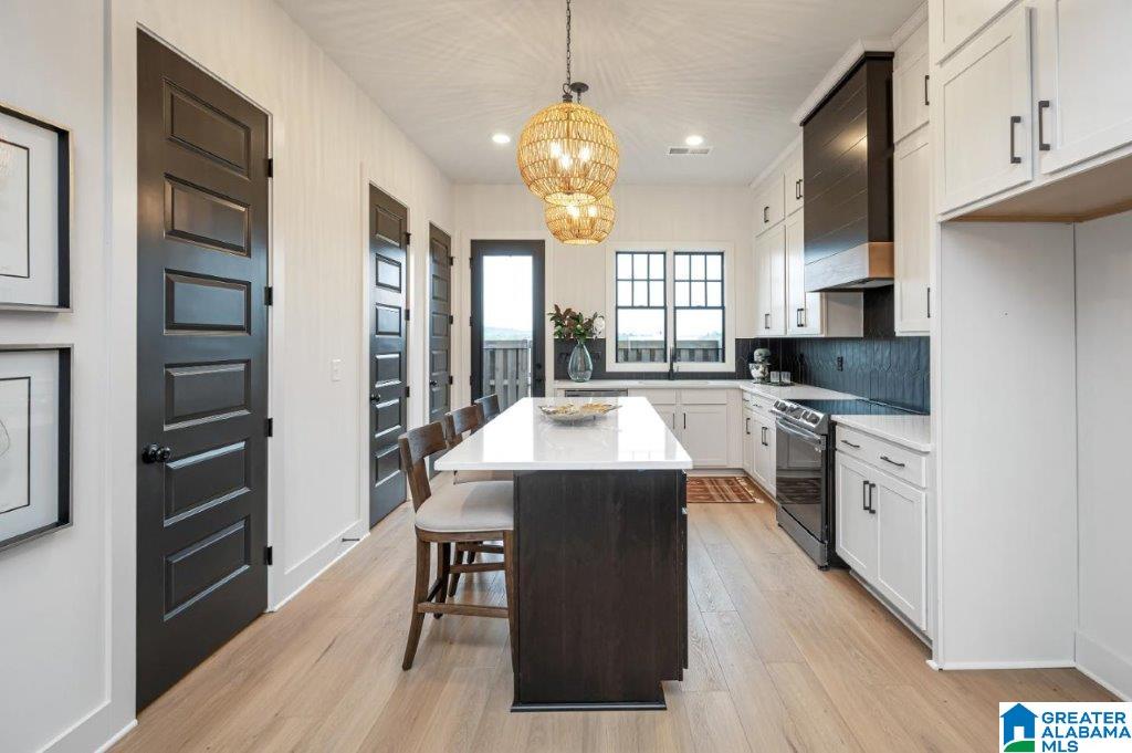 1706 MEERSTONE LANE 5562