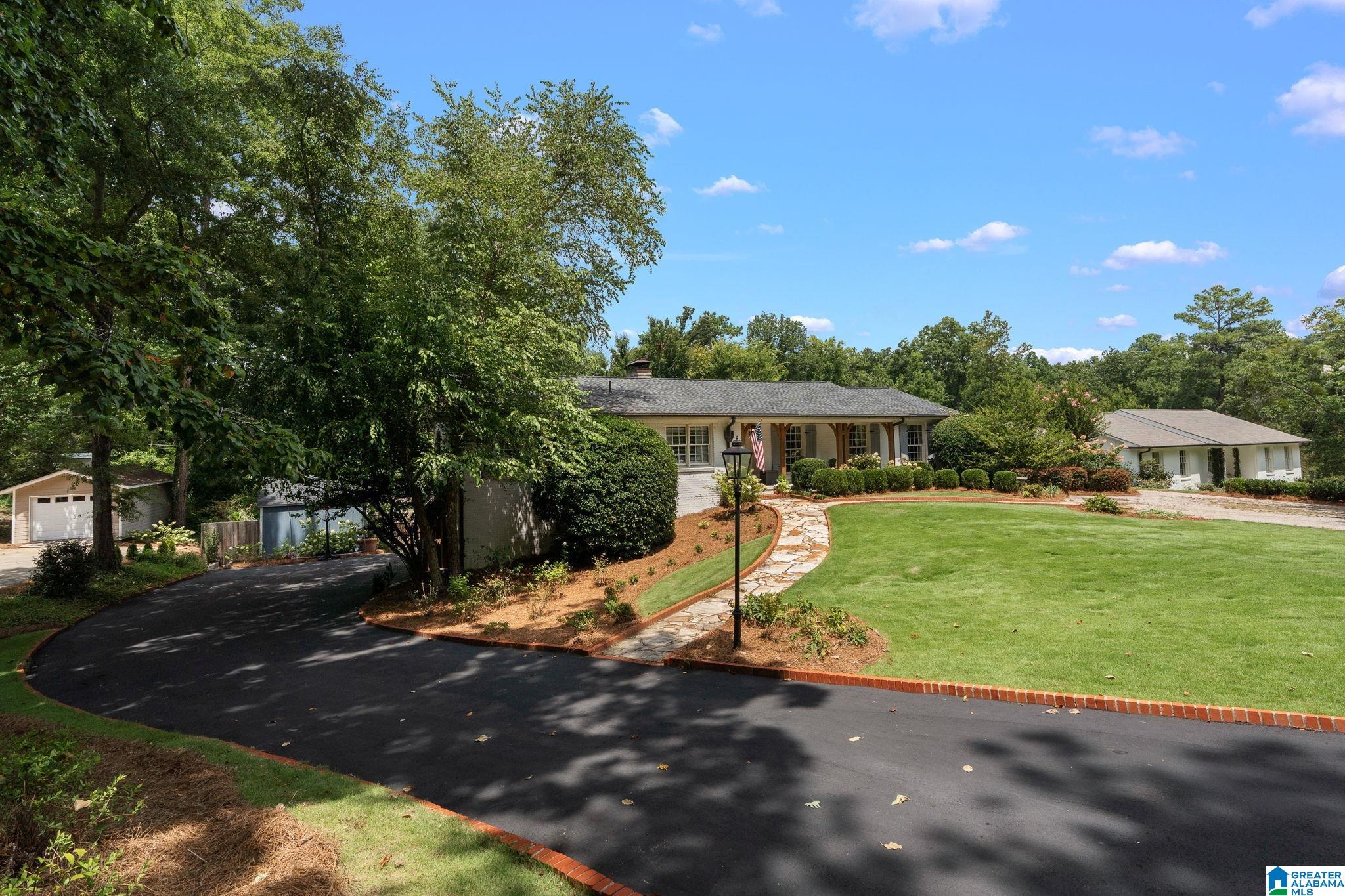 2736 CHEROKEE ROAD