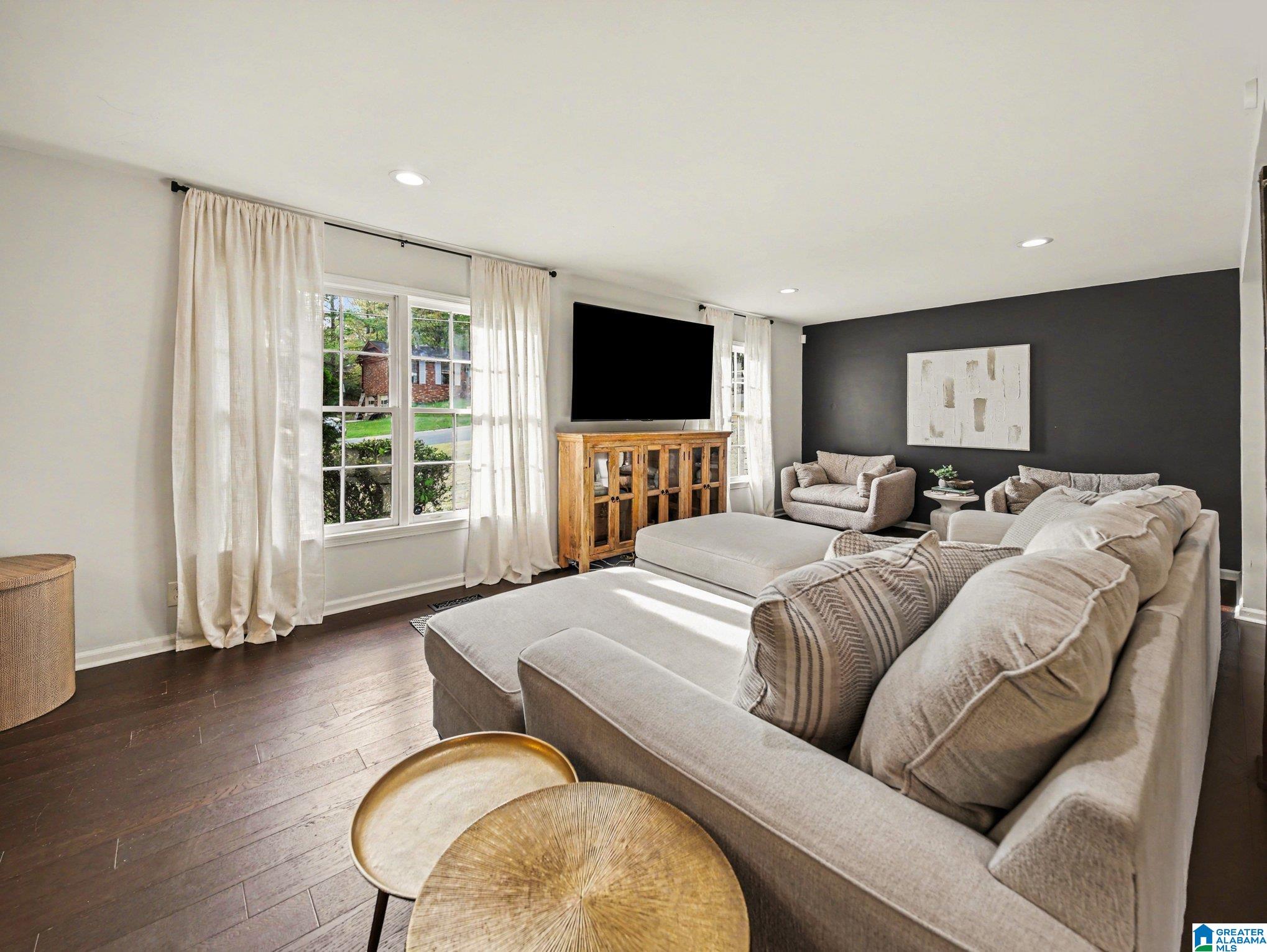 2548 WOODMEADOW LANE