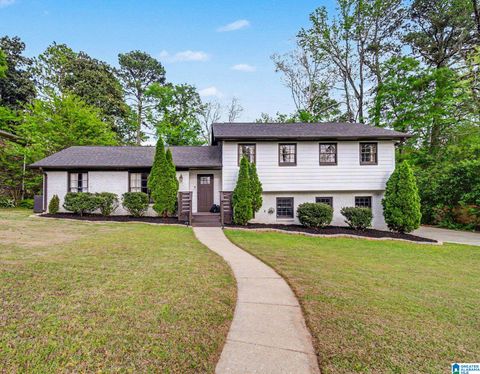 2548 WOODMEADOW LANE HOOVER AL 35216