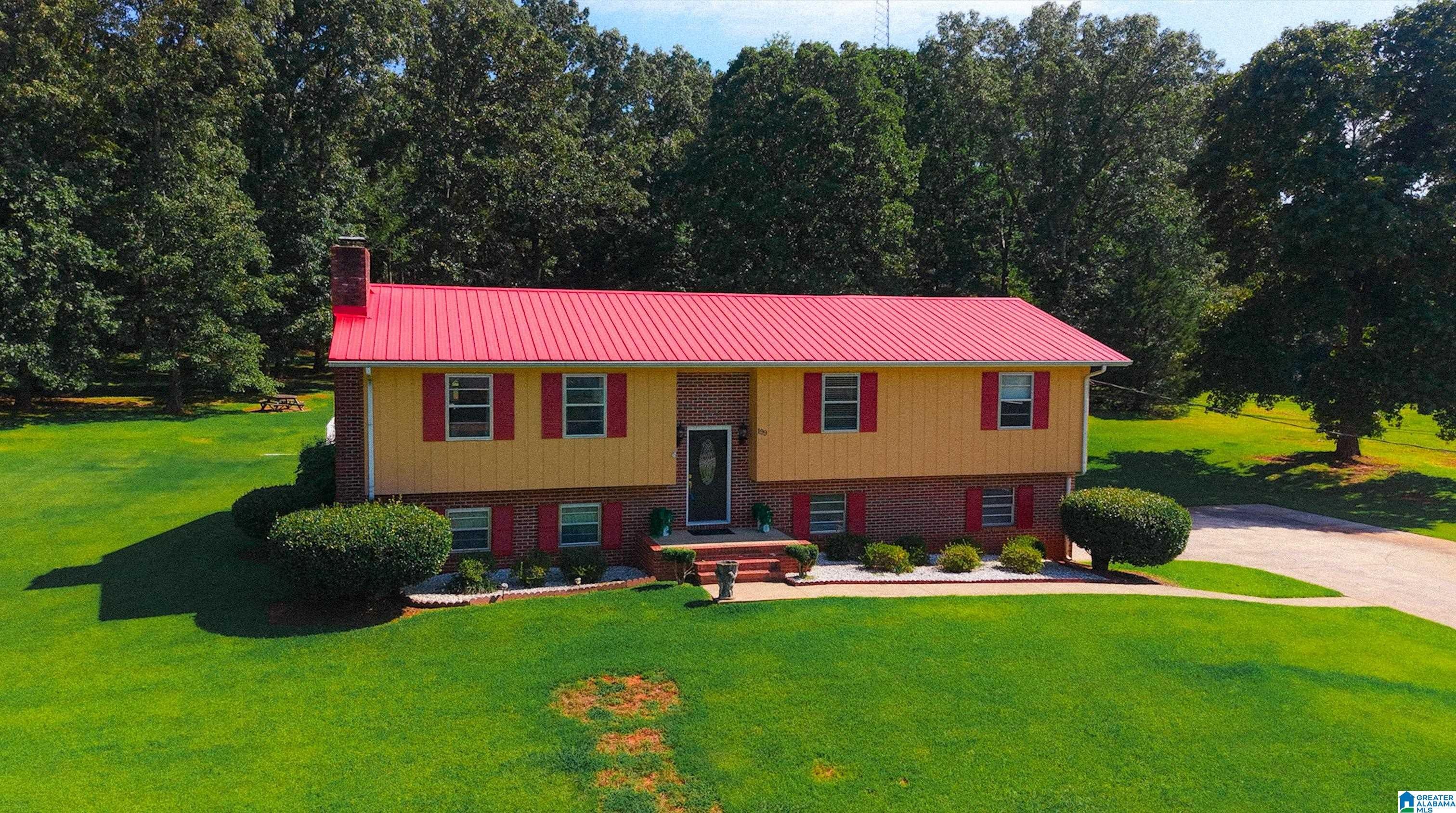 199 VALLEY DRIVE N