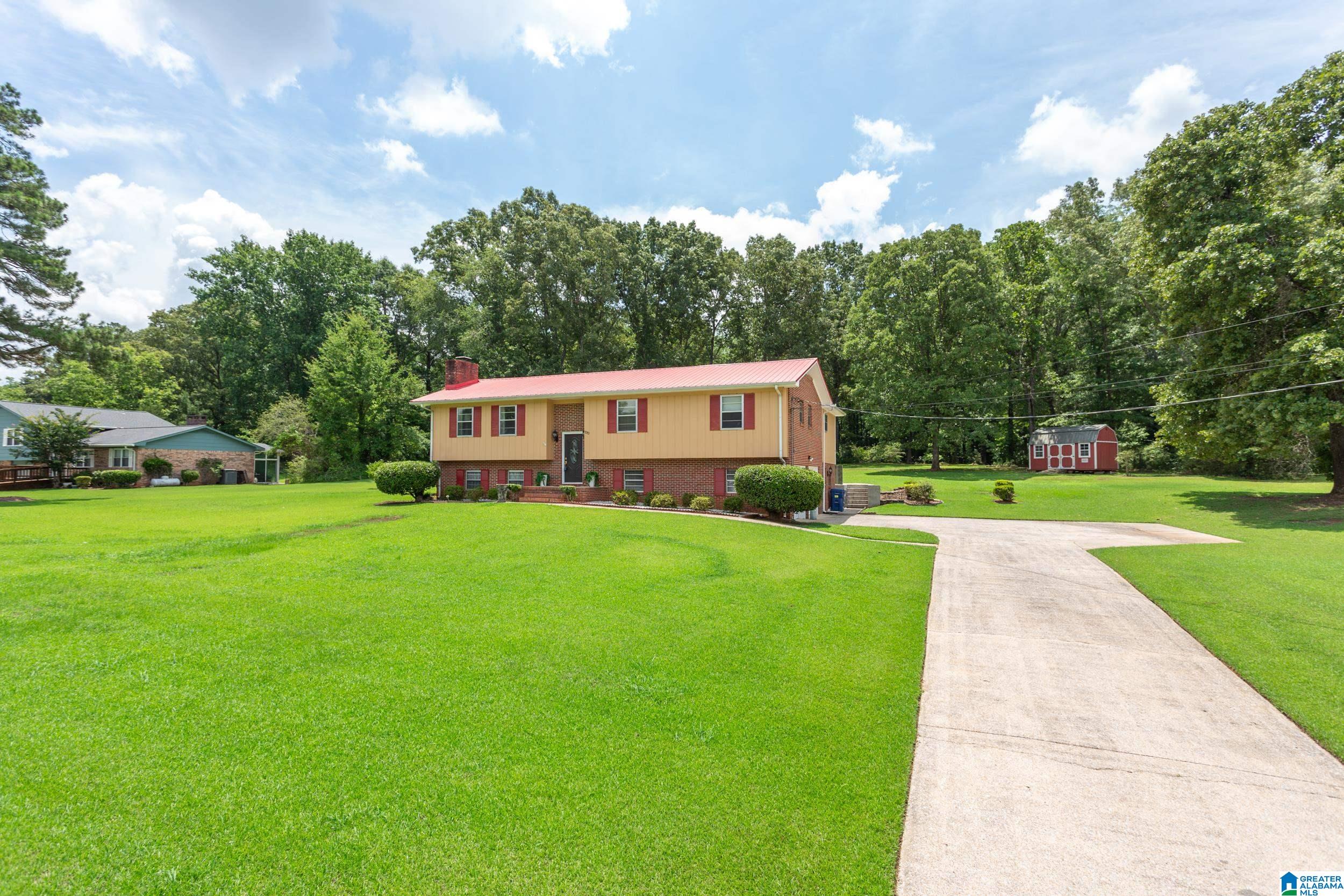 199 VALLEY DRIVE N