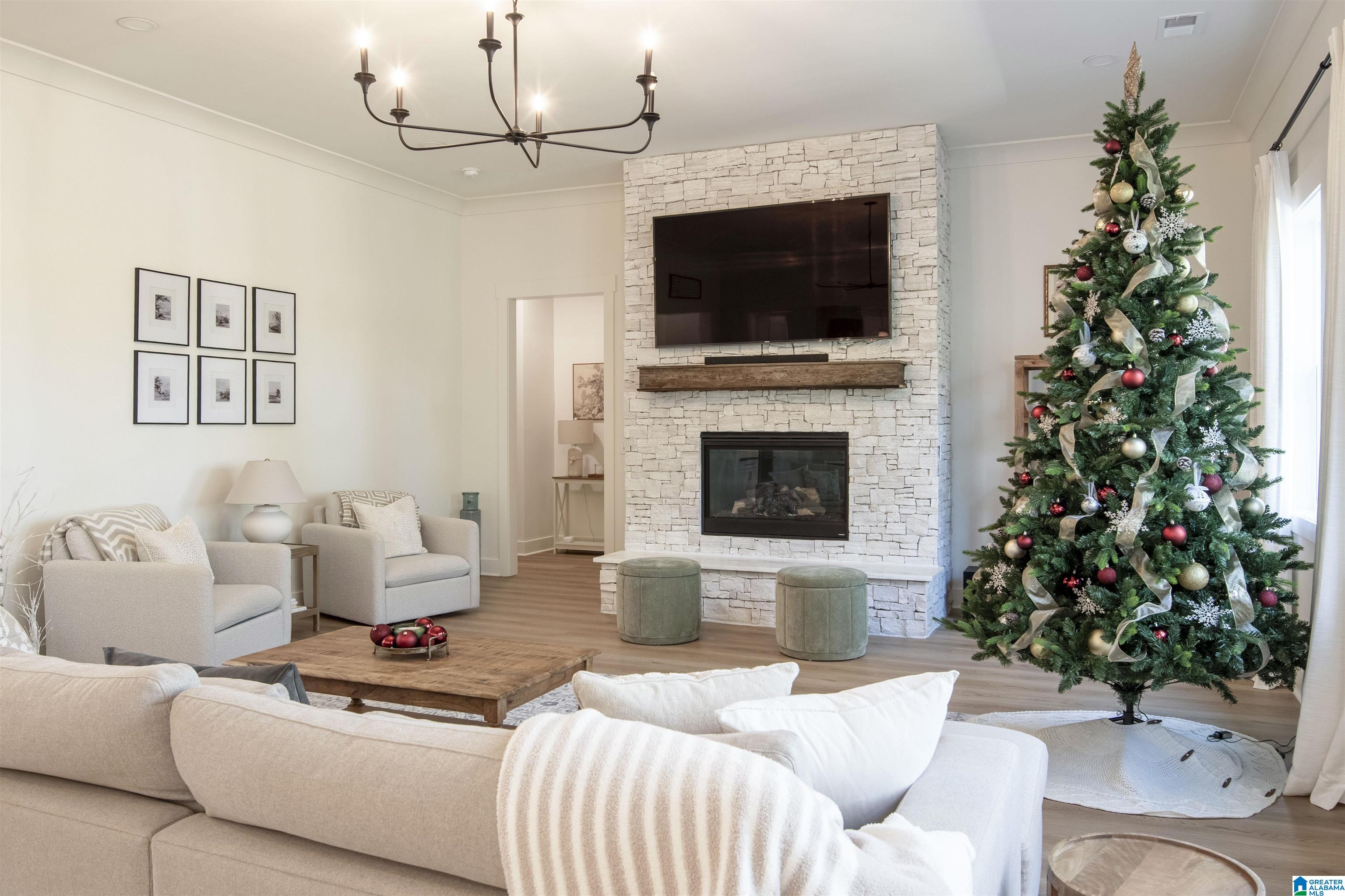 5862 SHADES RUN LANE