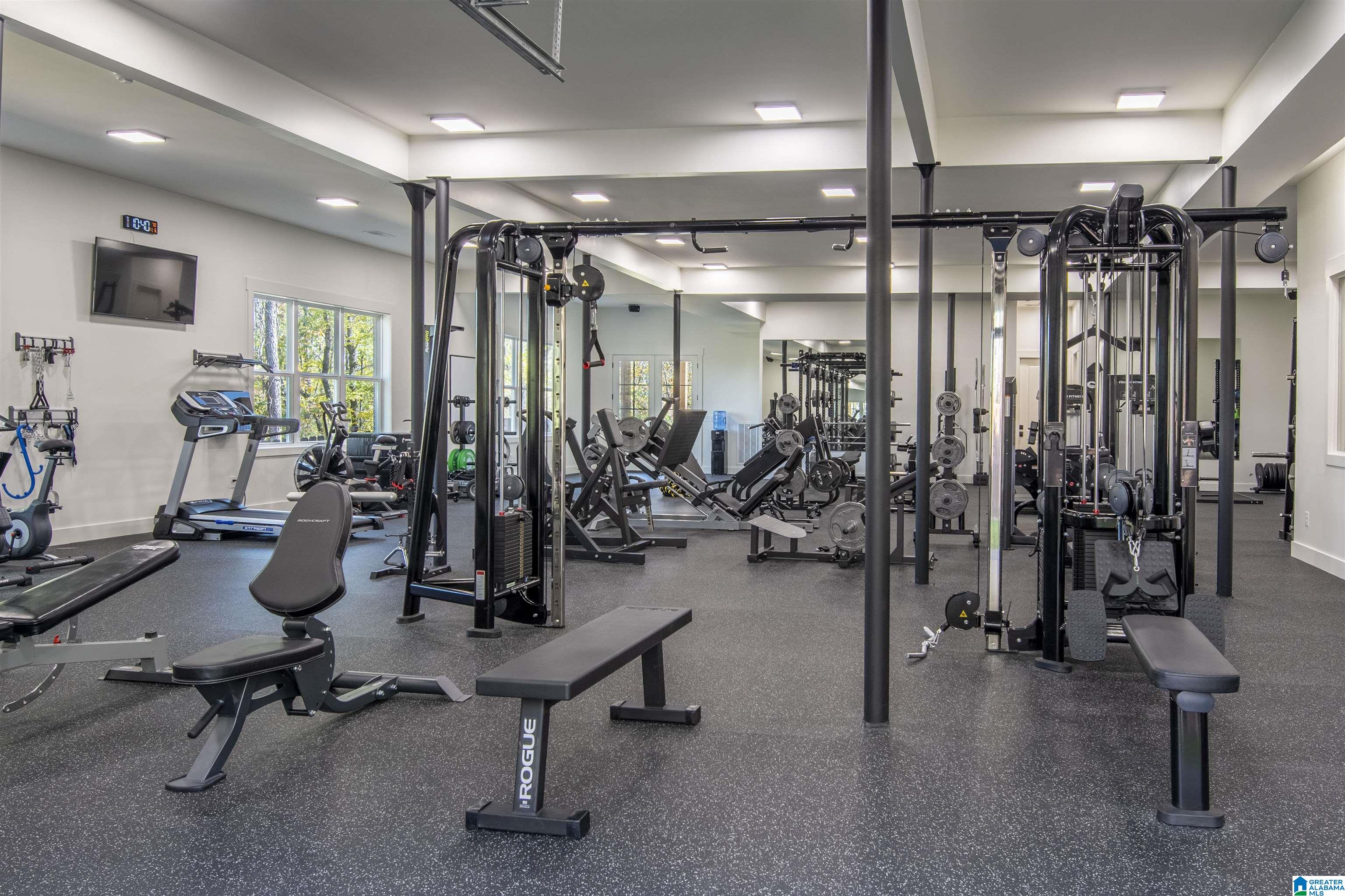 5862 SHADES RUN LANE