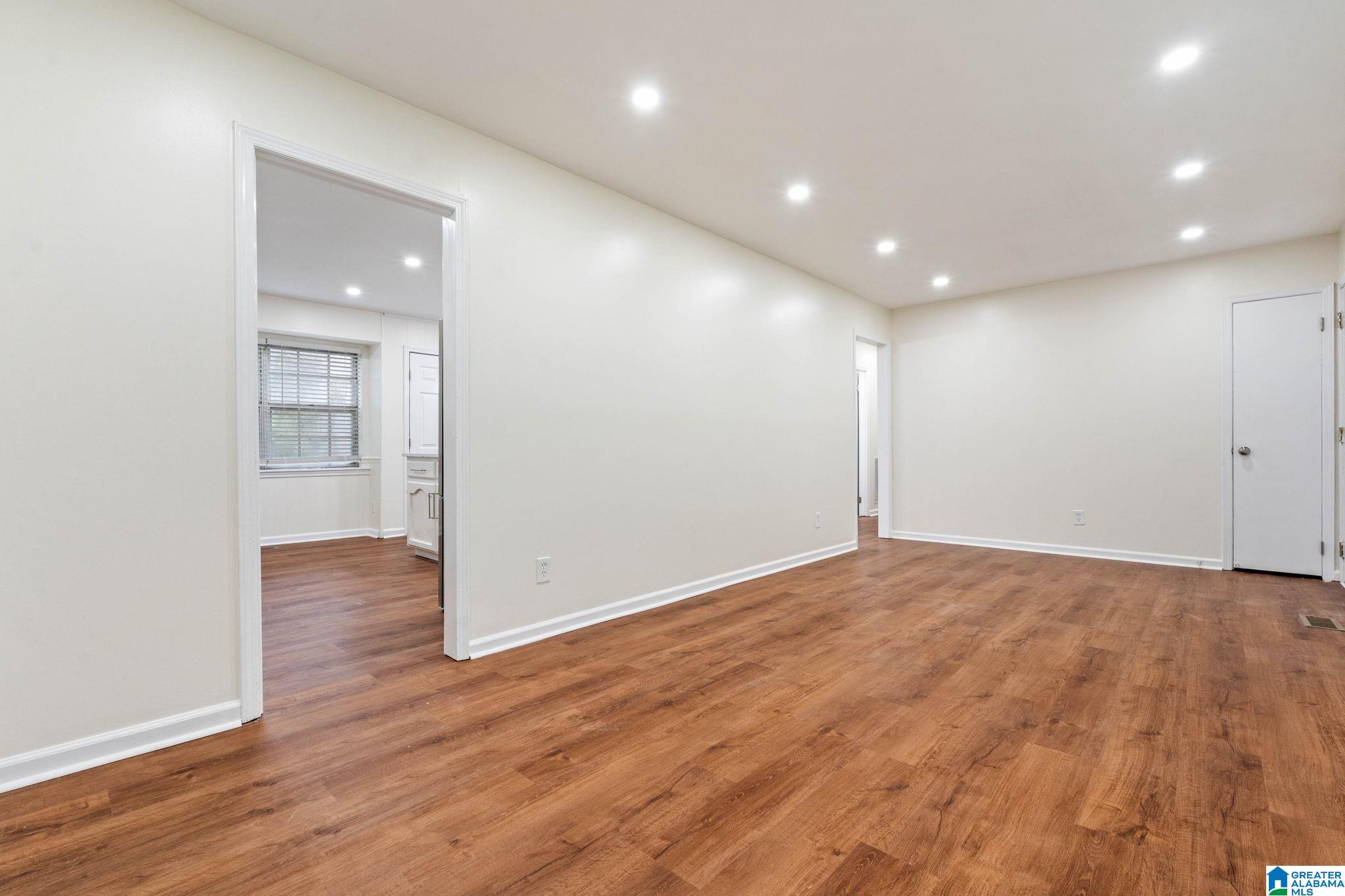 1327 RIDGEWOOD DRIVE
