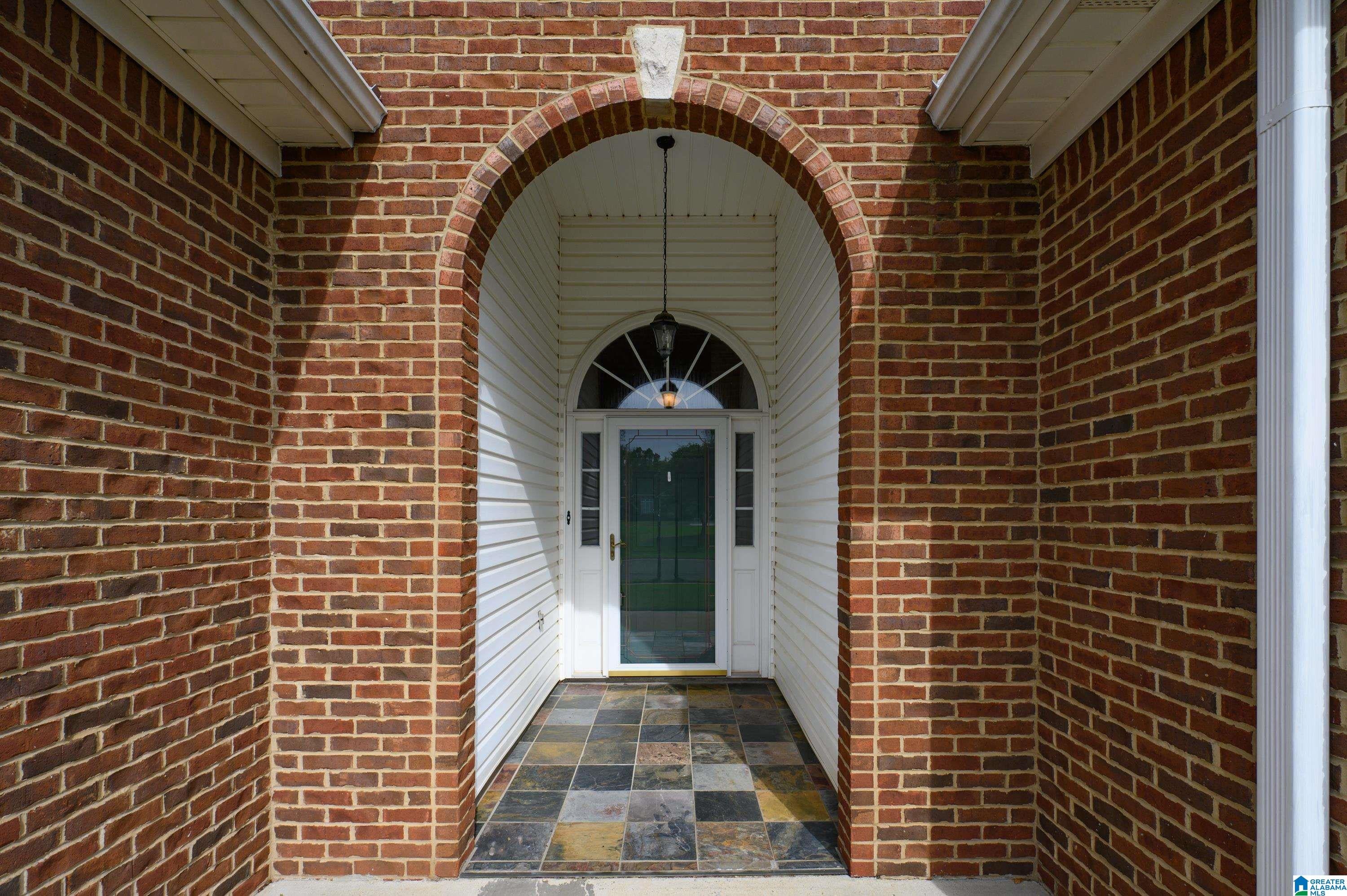 5816 HIGHGROVE CIRCLE