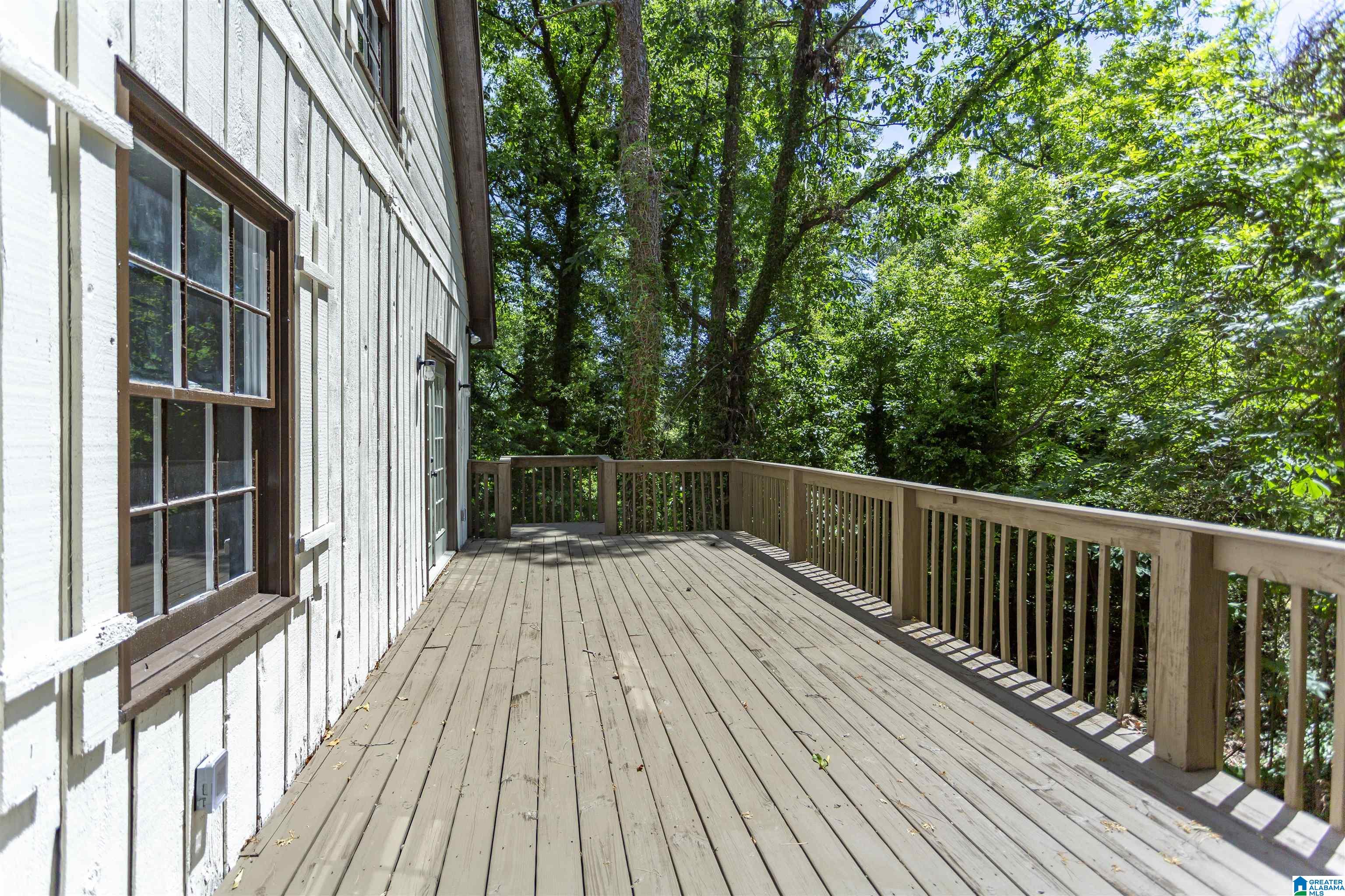 1645 FAIRCREST DRIVE
