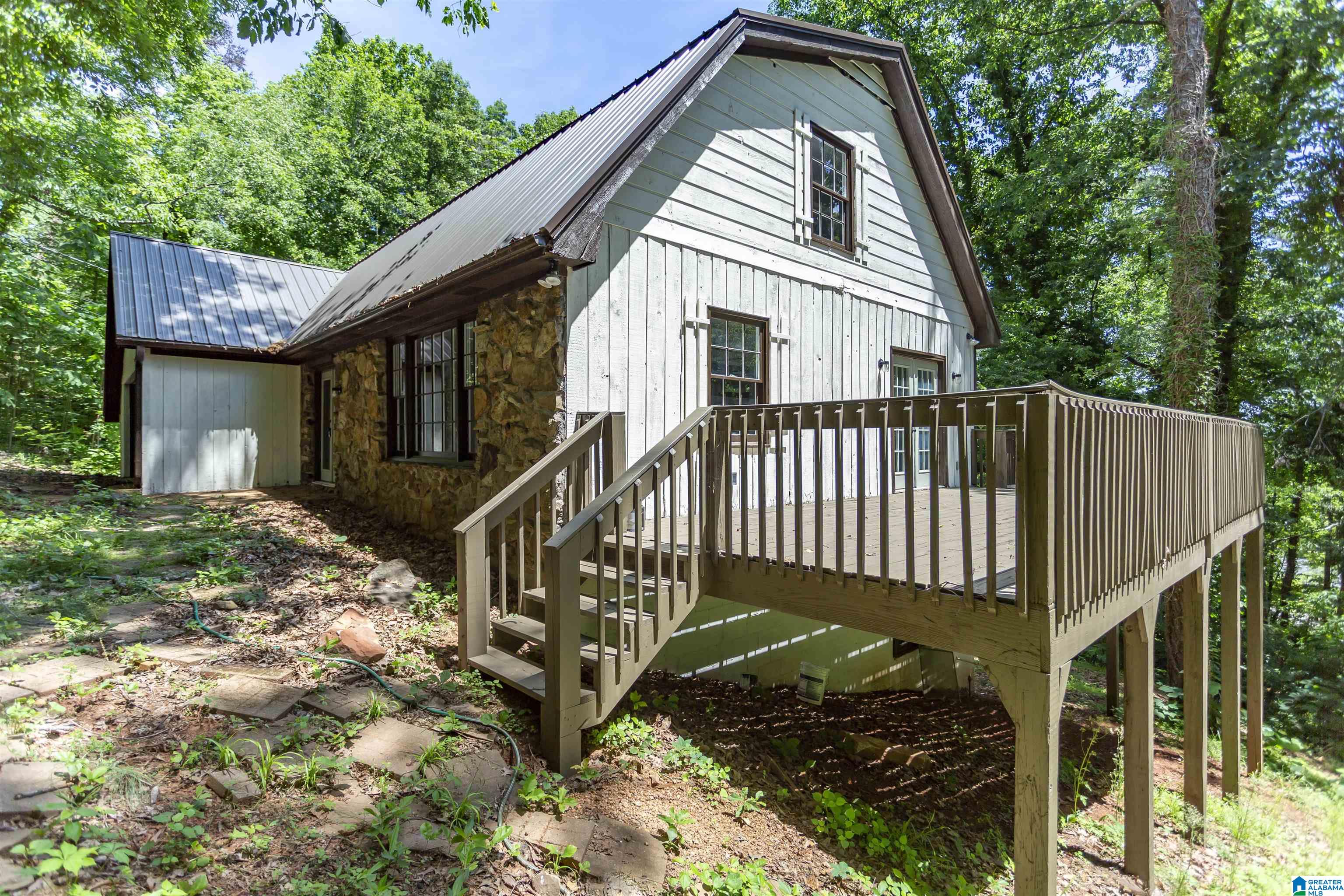 1645 FAIRCREST DRIVE