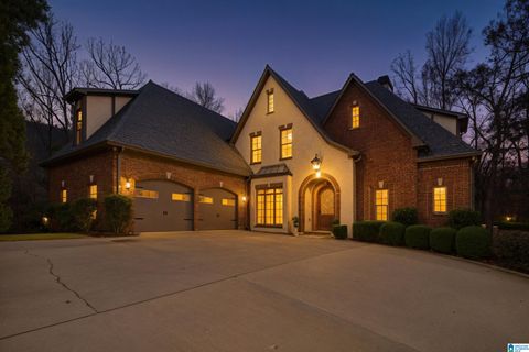 829 CROWN CIRCLE HOOVER AL 35242