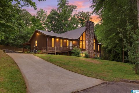 296 THOMPSON DRIVE GARDENDALE AL 35071