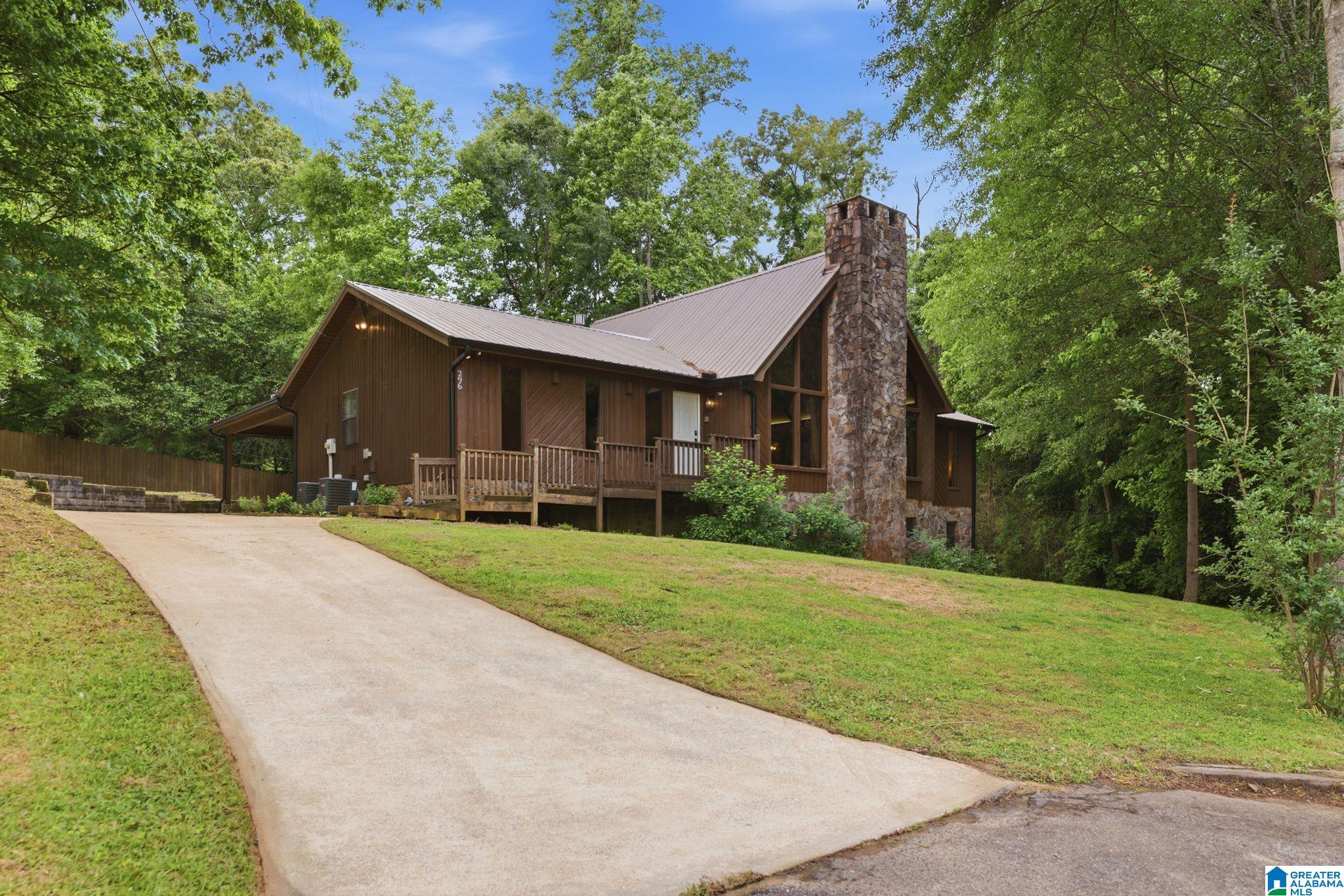 296 THOMPSON DRIVE