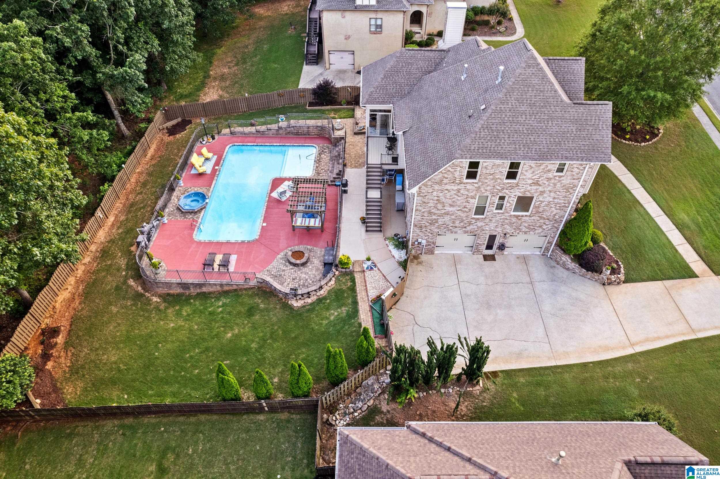 8419 LEDGE CIRCLE