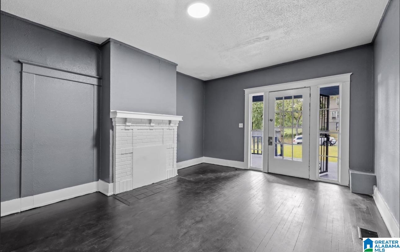 963 W 3RD STREET