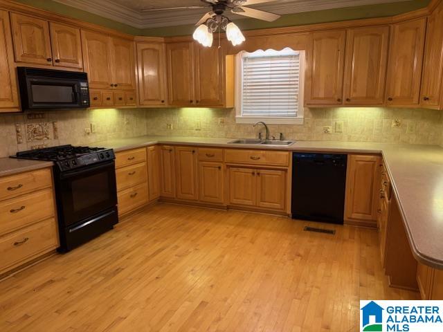 2506 W LAKESHORE DRIVE