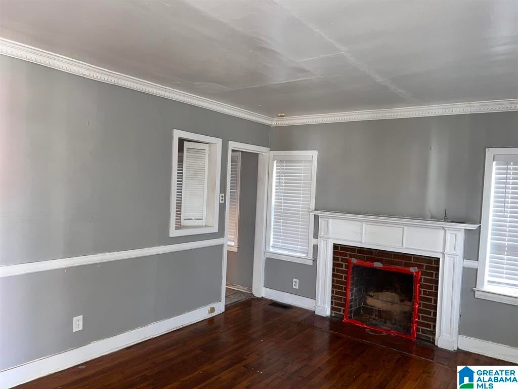 2633 20TH STREET W