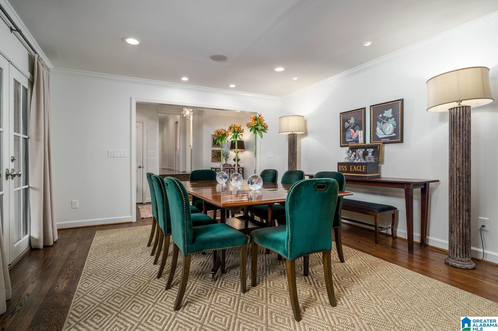 2912 PINE HAVEN DRIVE