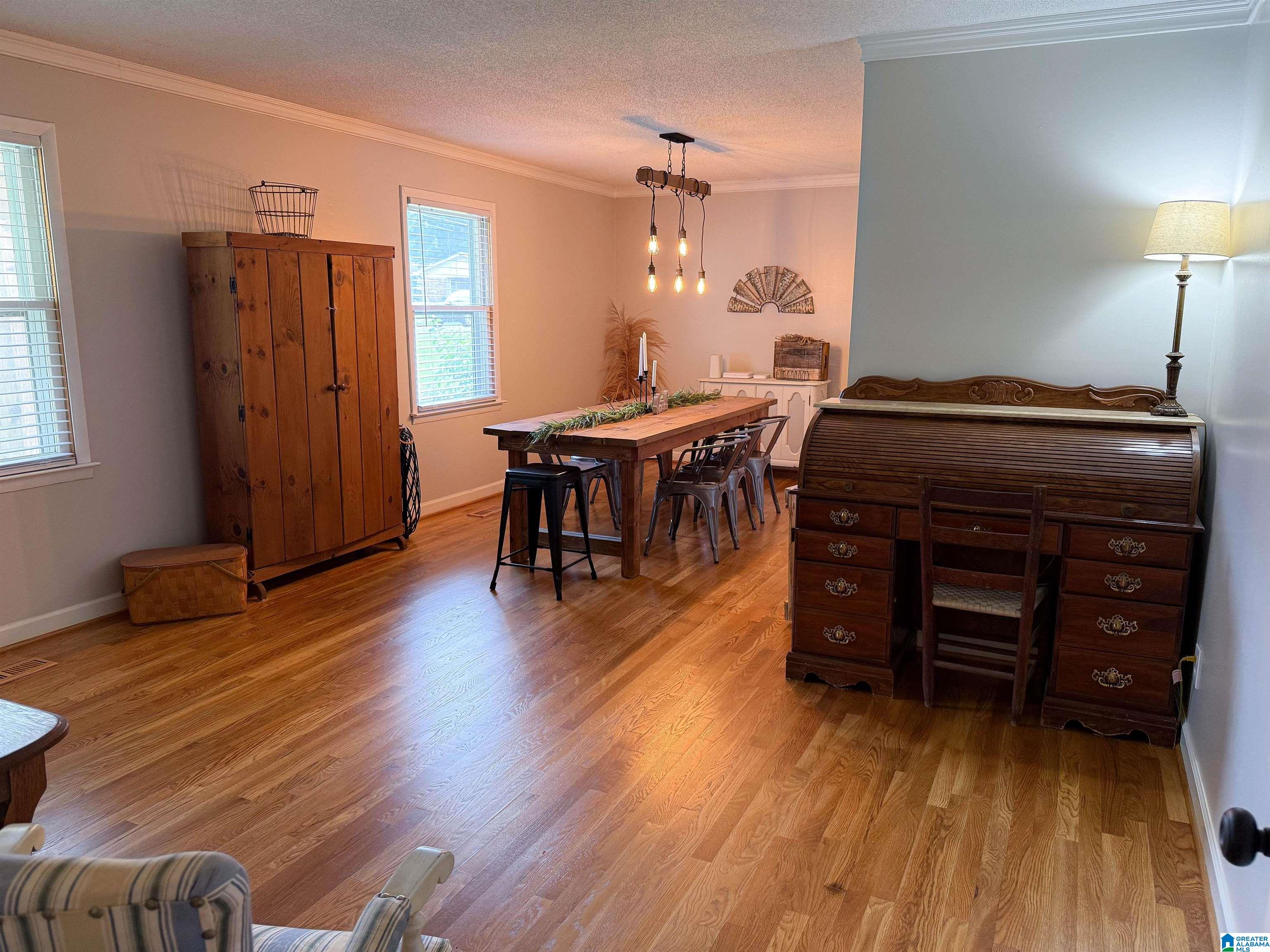 1215 HOMEWOOD DRIVE