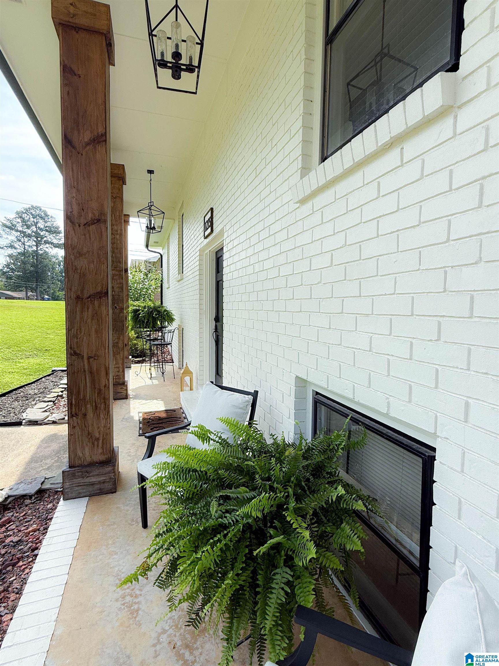 1215 HOMEWOOD DRIVE