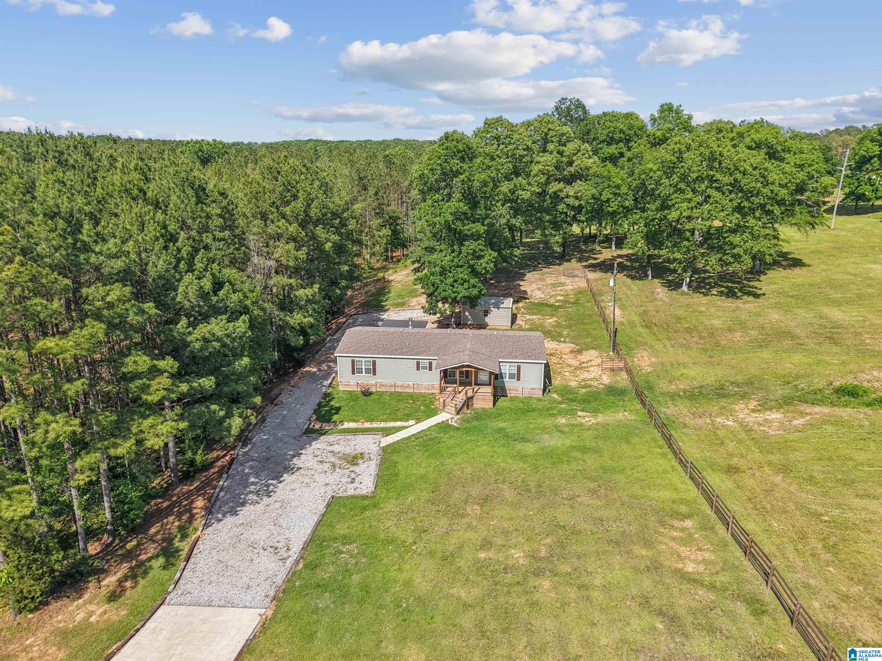 Centreville, Alabama, 35042, United States, 4 Bedrooms Bedrooms, ,4 BathroomsBathrooms,Residential,Active,2052059