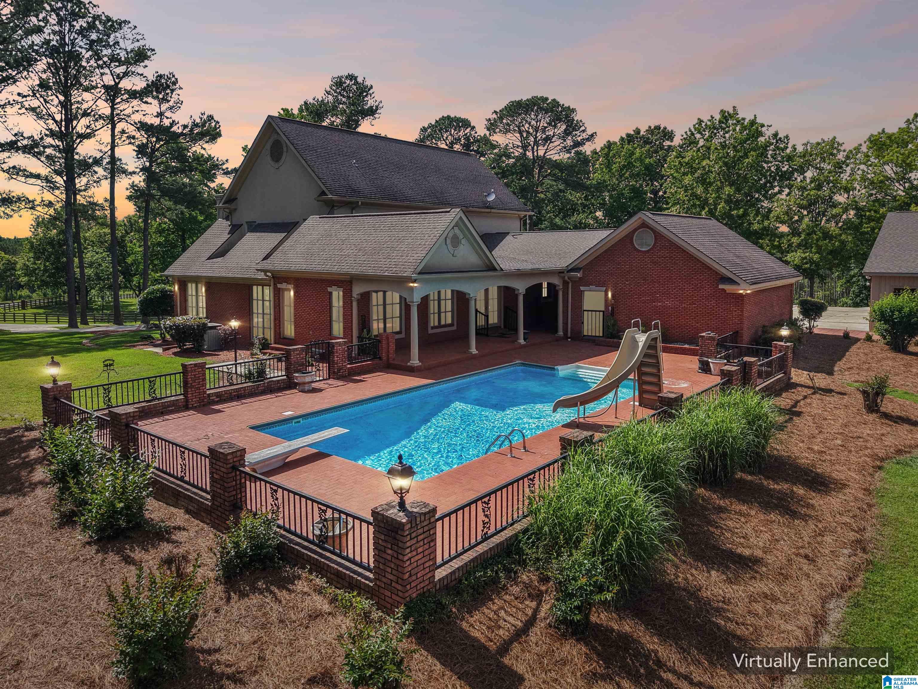 Centreville, Alabama, 35042, United States, 4 Bedrooms Bedrooms, ,4 BathroomsBathrooms,Residential,Active,2052059